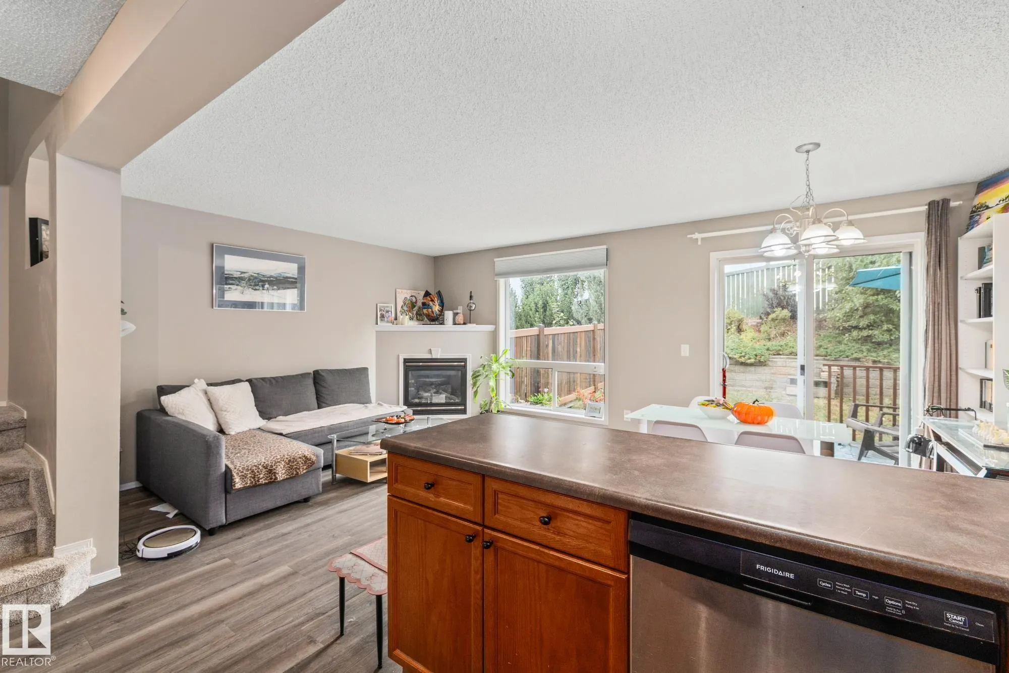 61 Vaughn Avenue