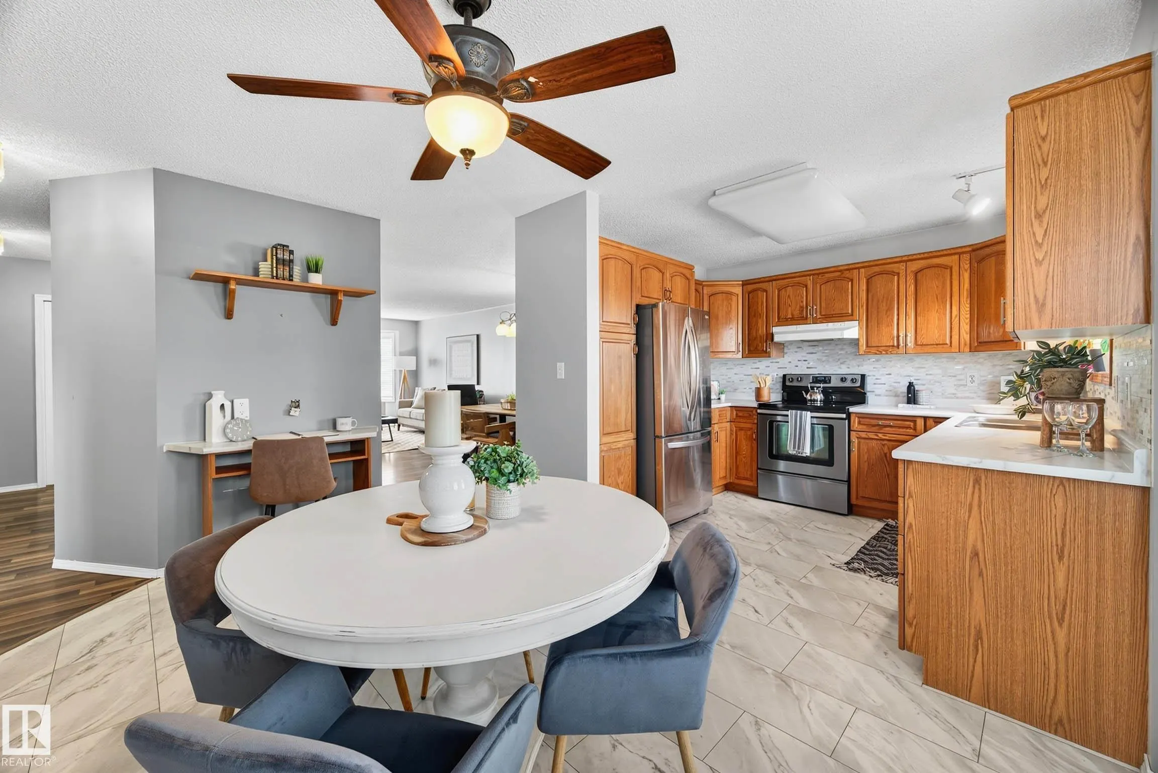 1079 JONES Crescent