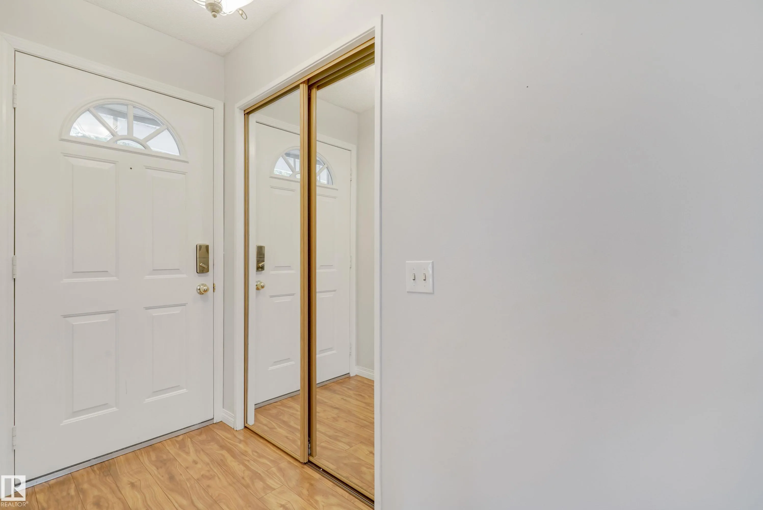 66 FLINT Crescent