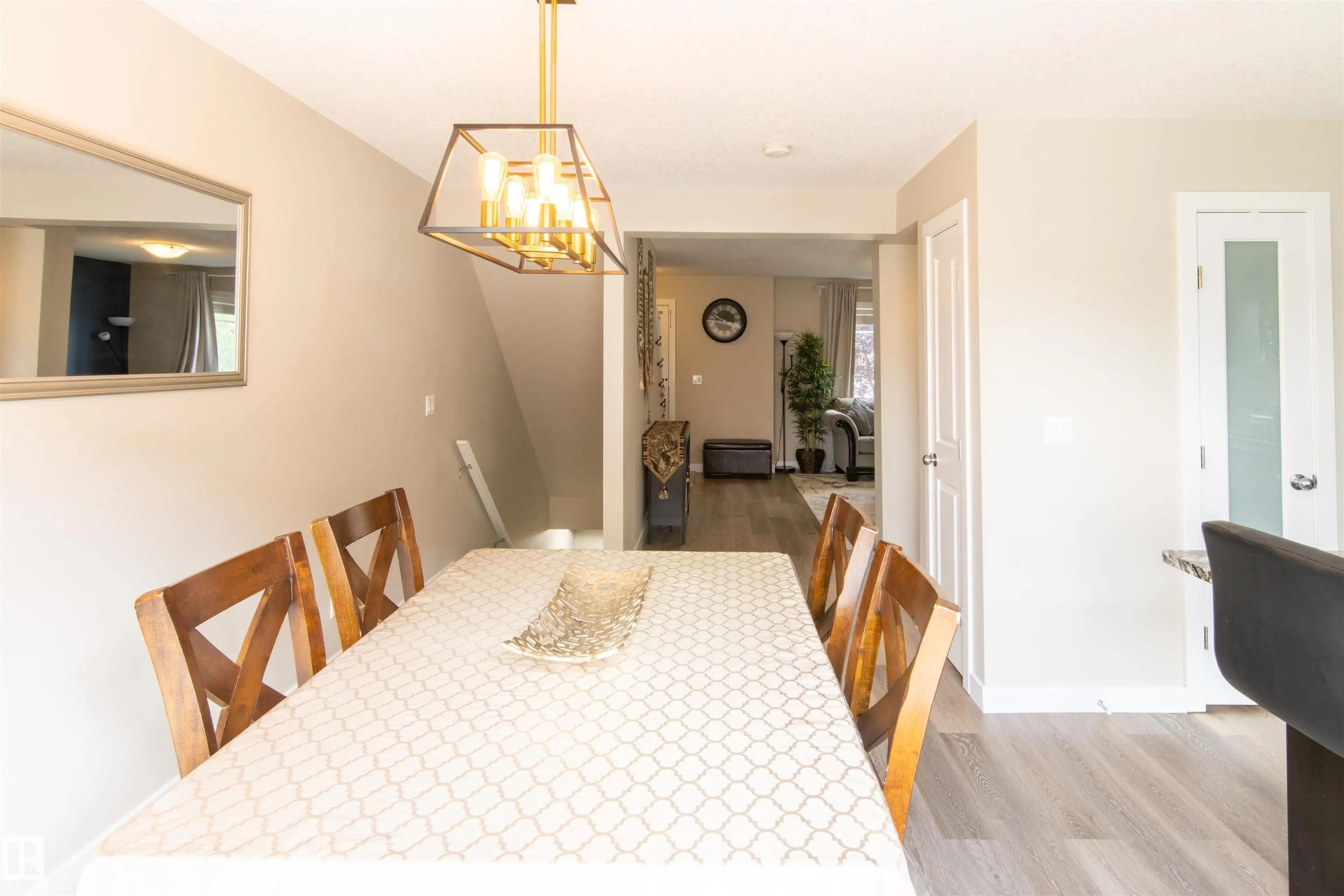 #11 13810 166 Avenue