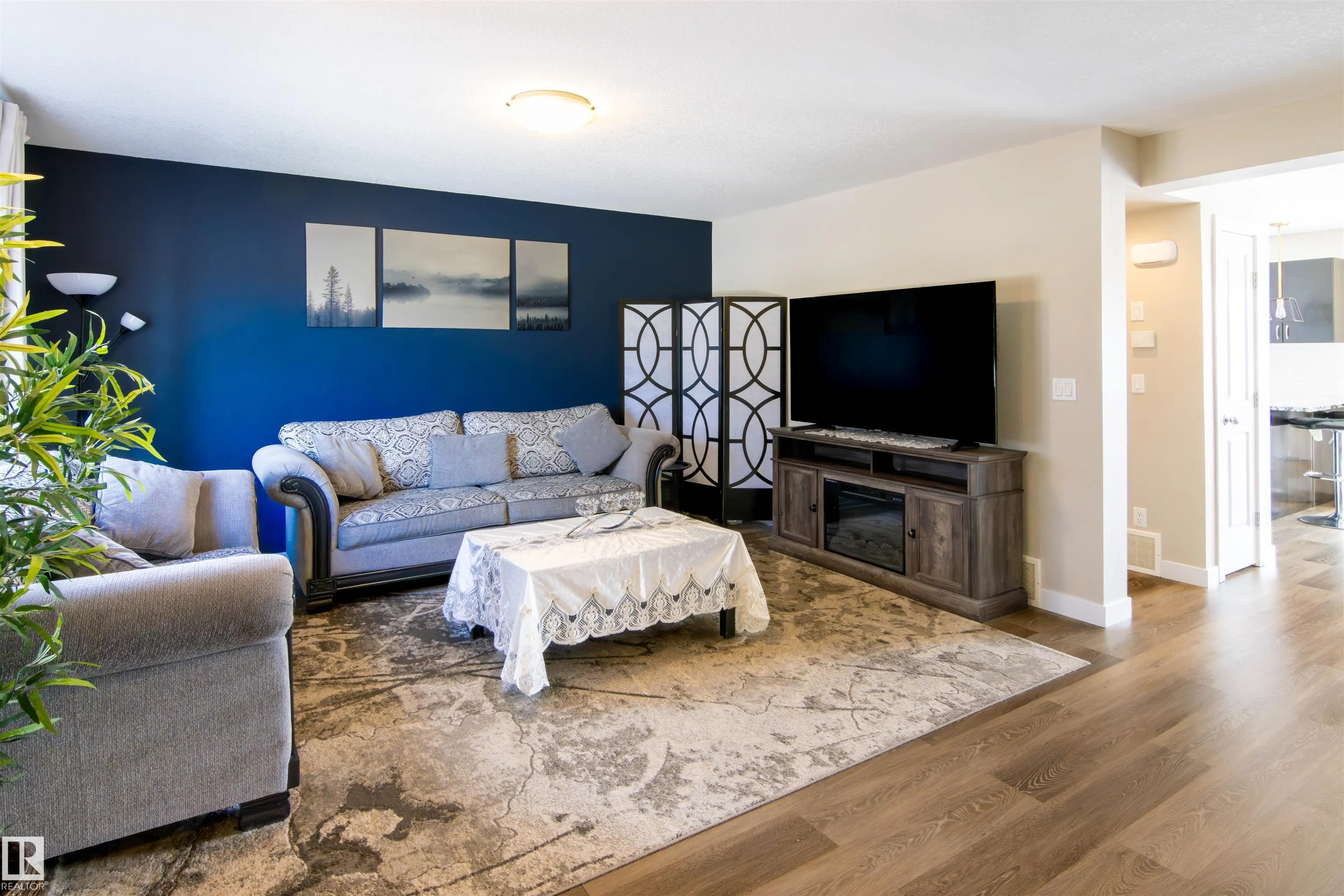 #11 13810 166 Avenue