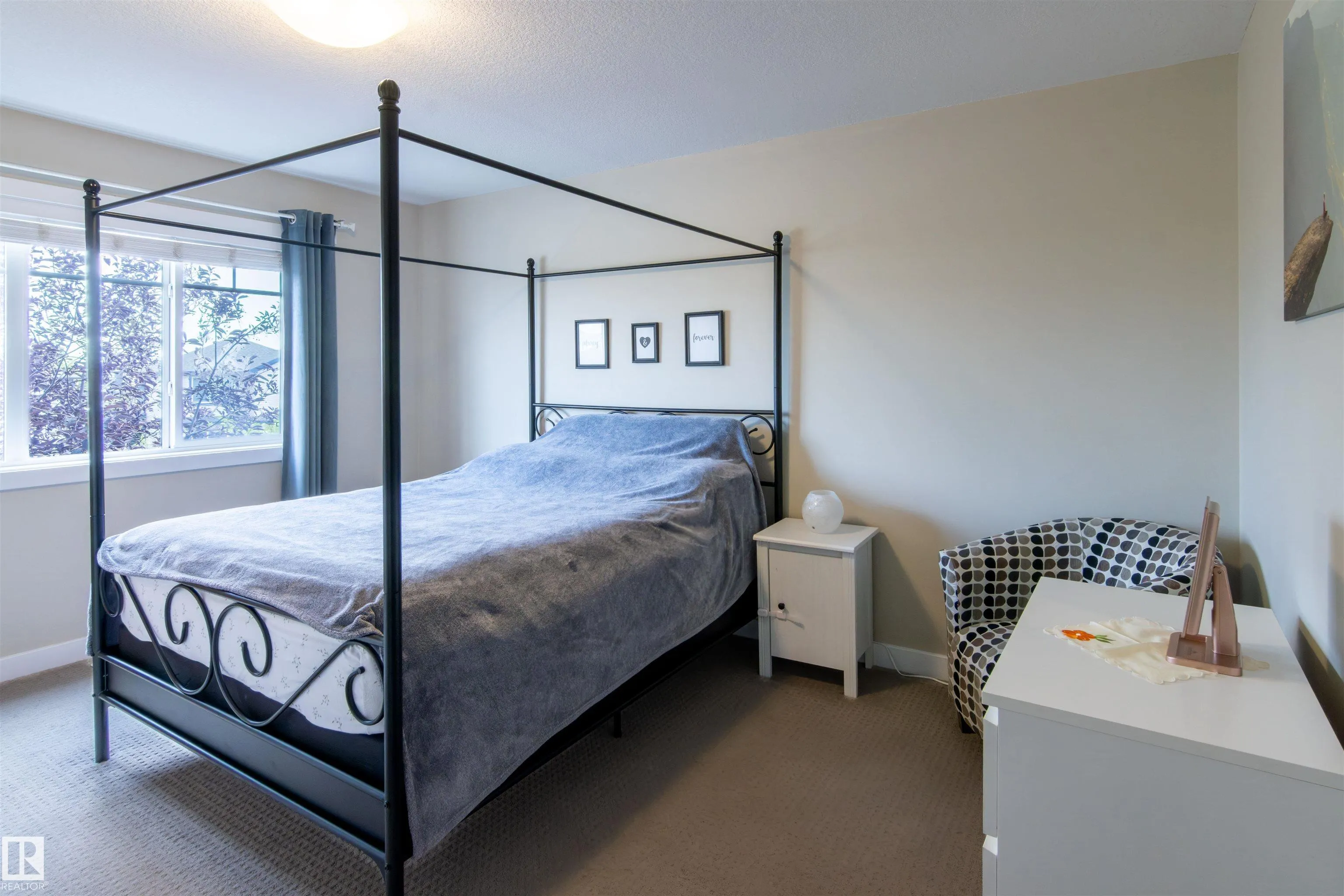 #11 13810 166 Avenue