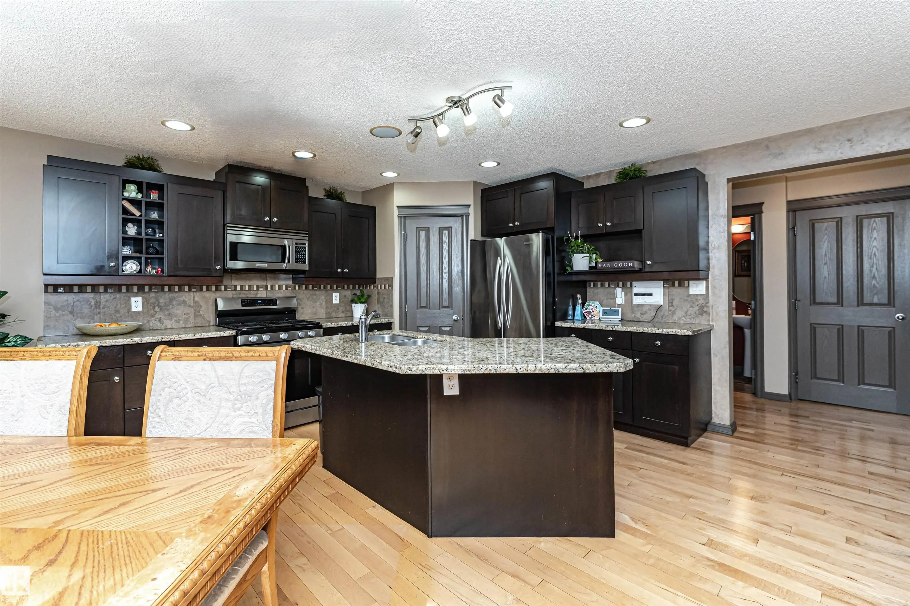 1440 POTTER GREENS Drive