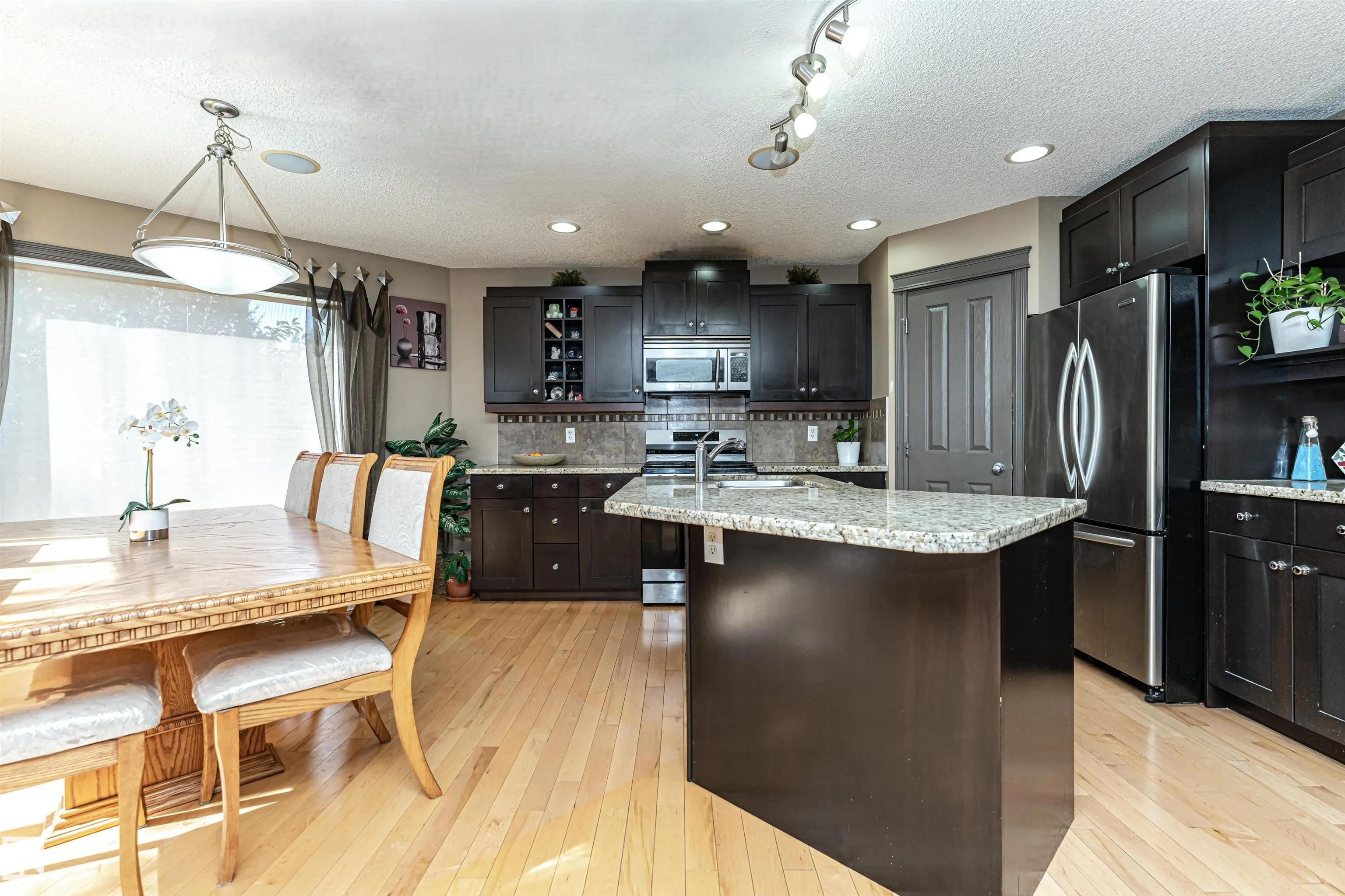 1440 POTTER GREENS Drive