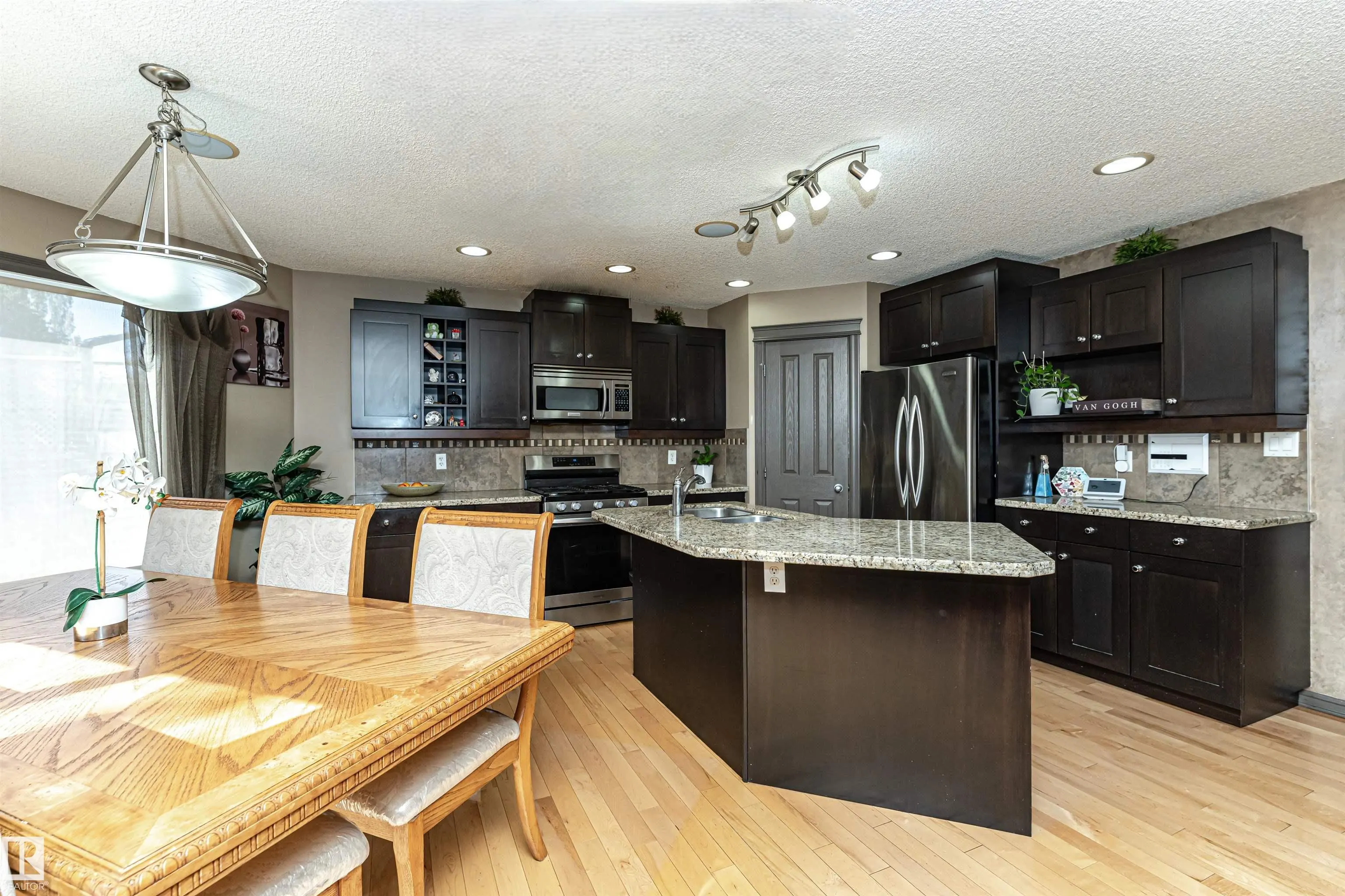 1440 POTTER GREENS Drive