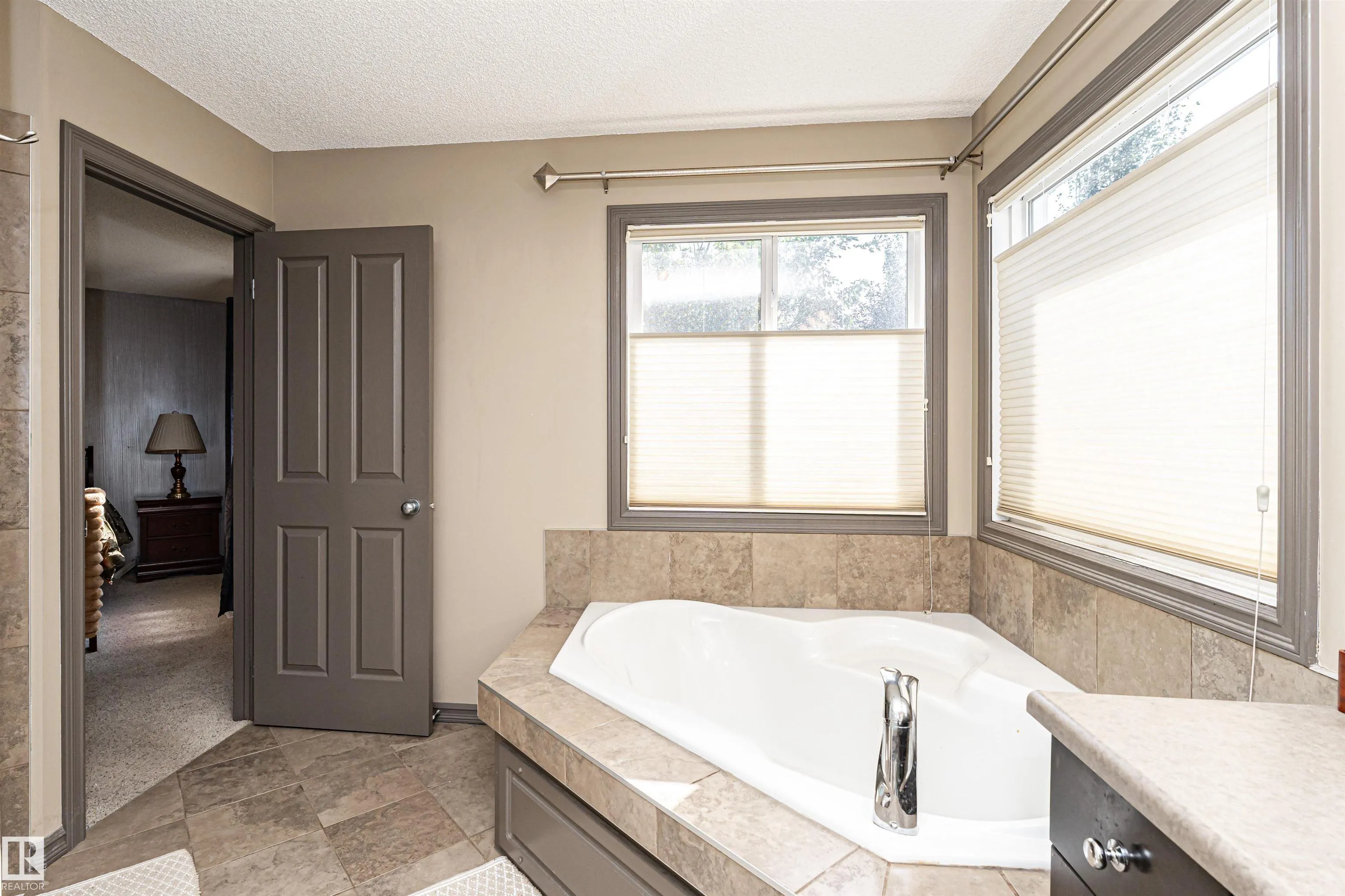 1440 POTTER GREENS Drive