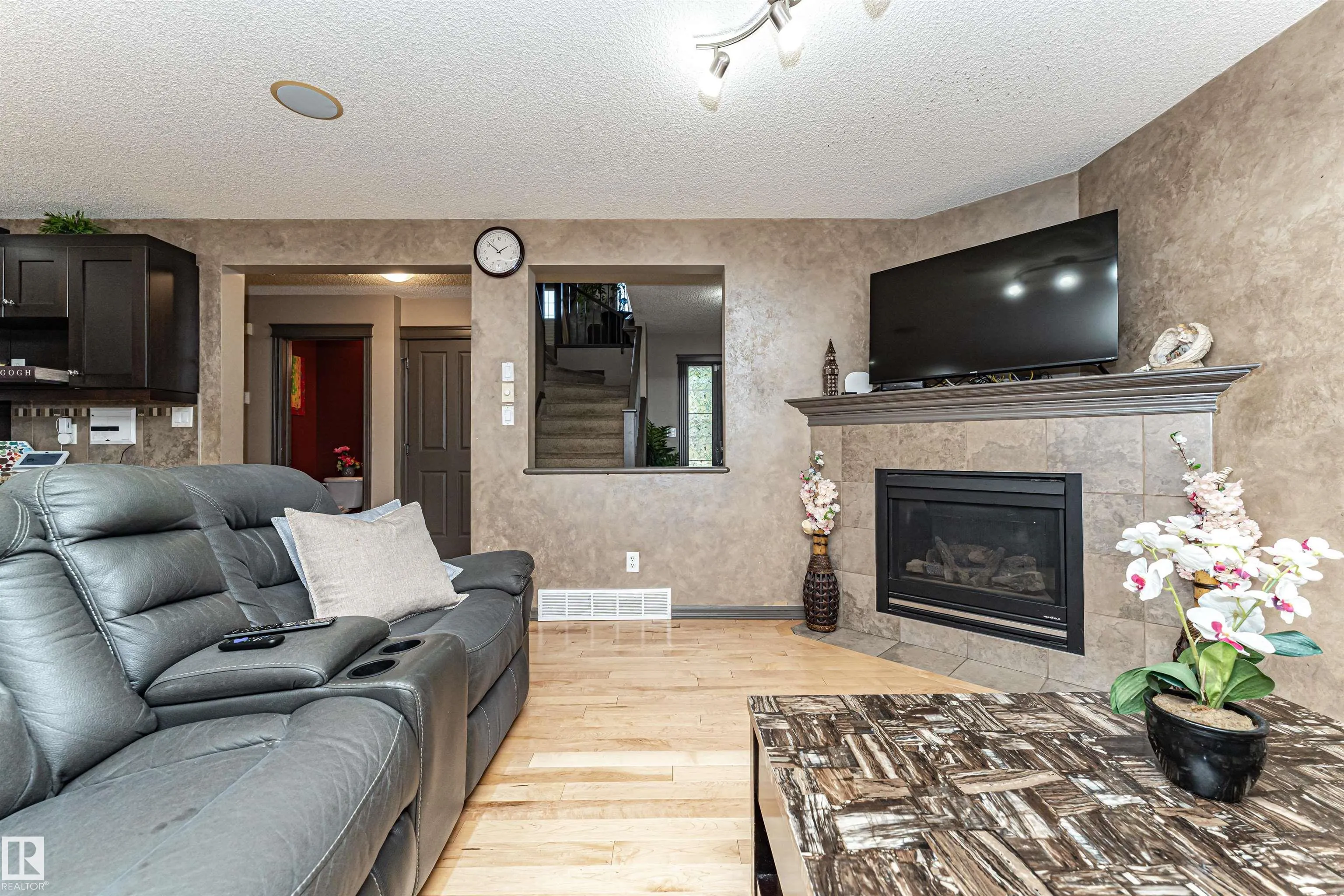 1440 POTTER GREENS Drive
