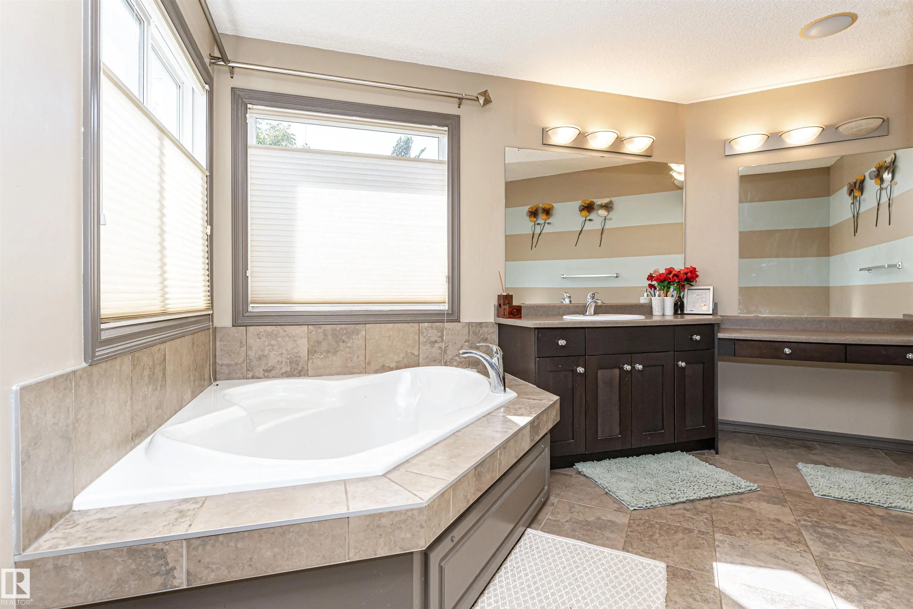 1440 POTTER GREENS Drive