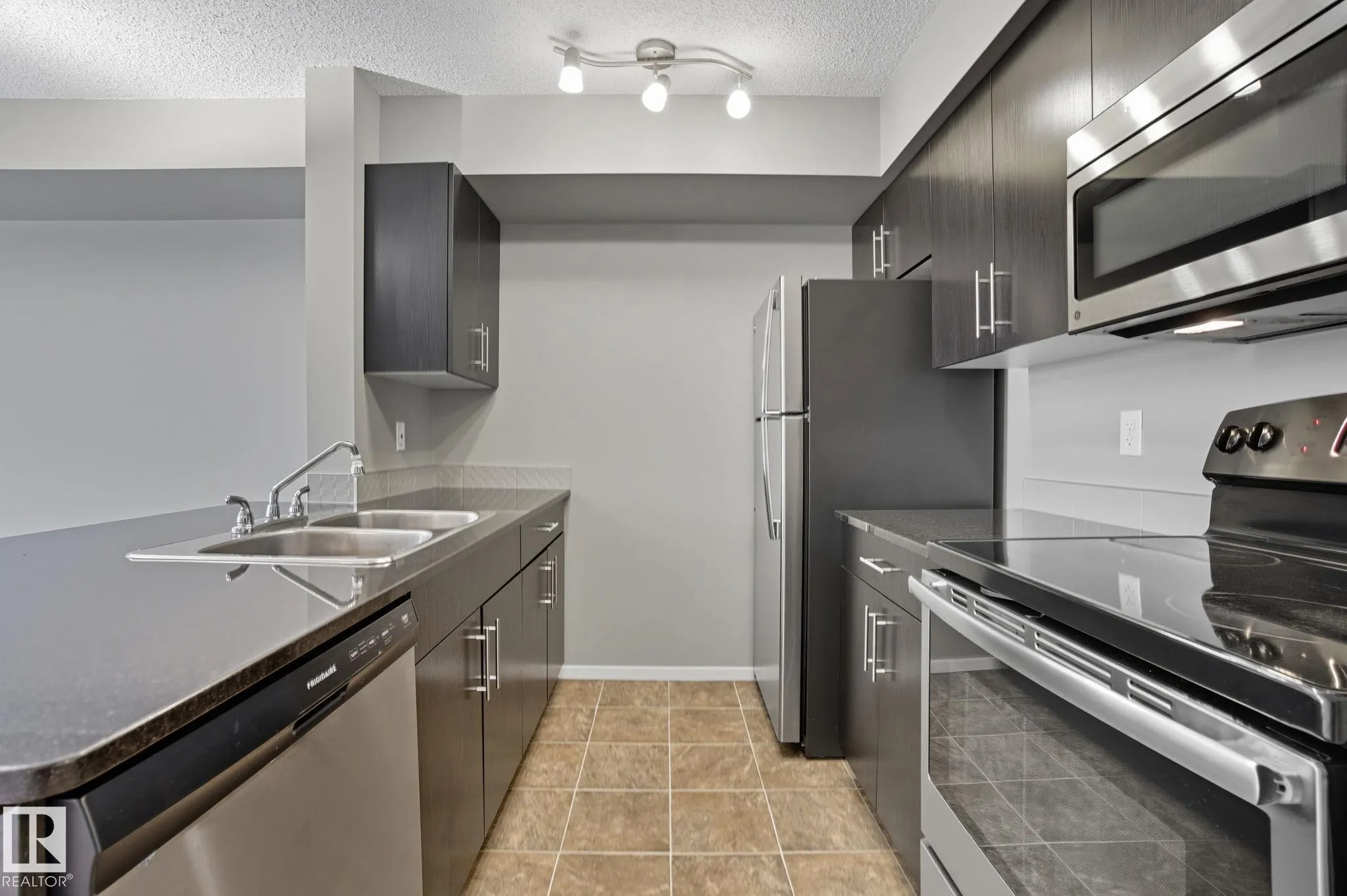 3315 JAMES MOWATT Trail