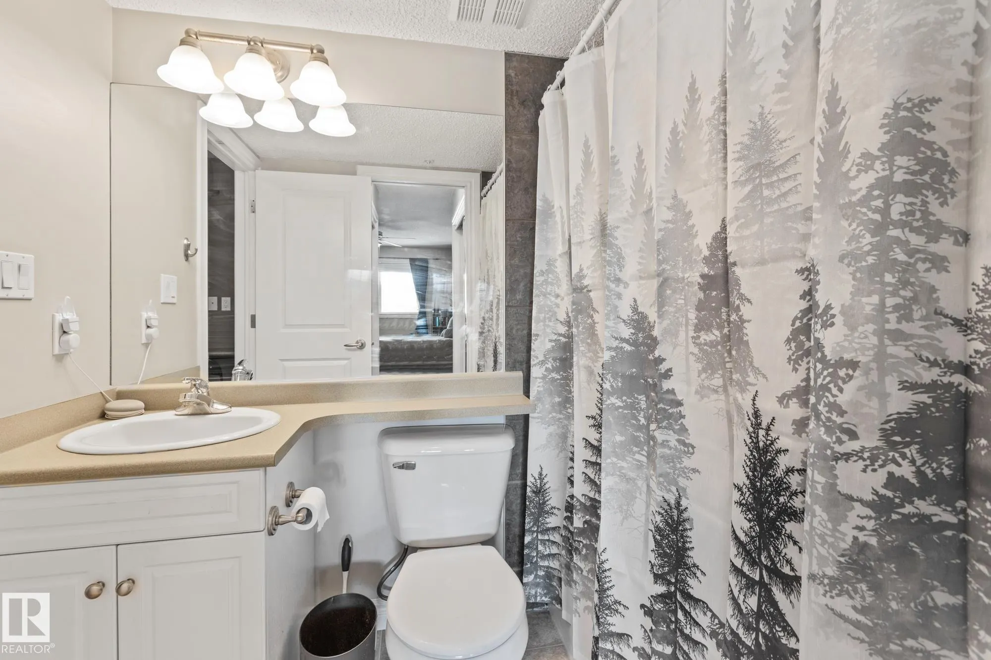 6 Spruce Ridge Drive