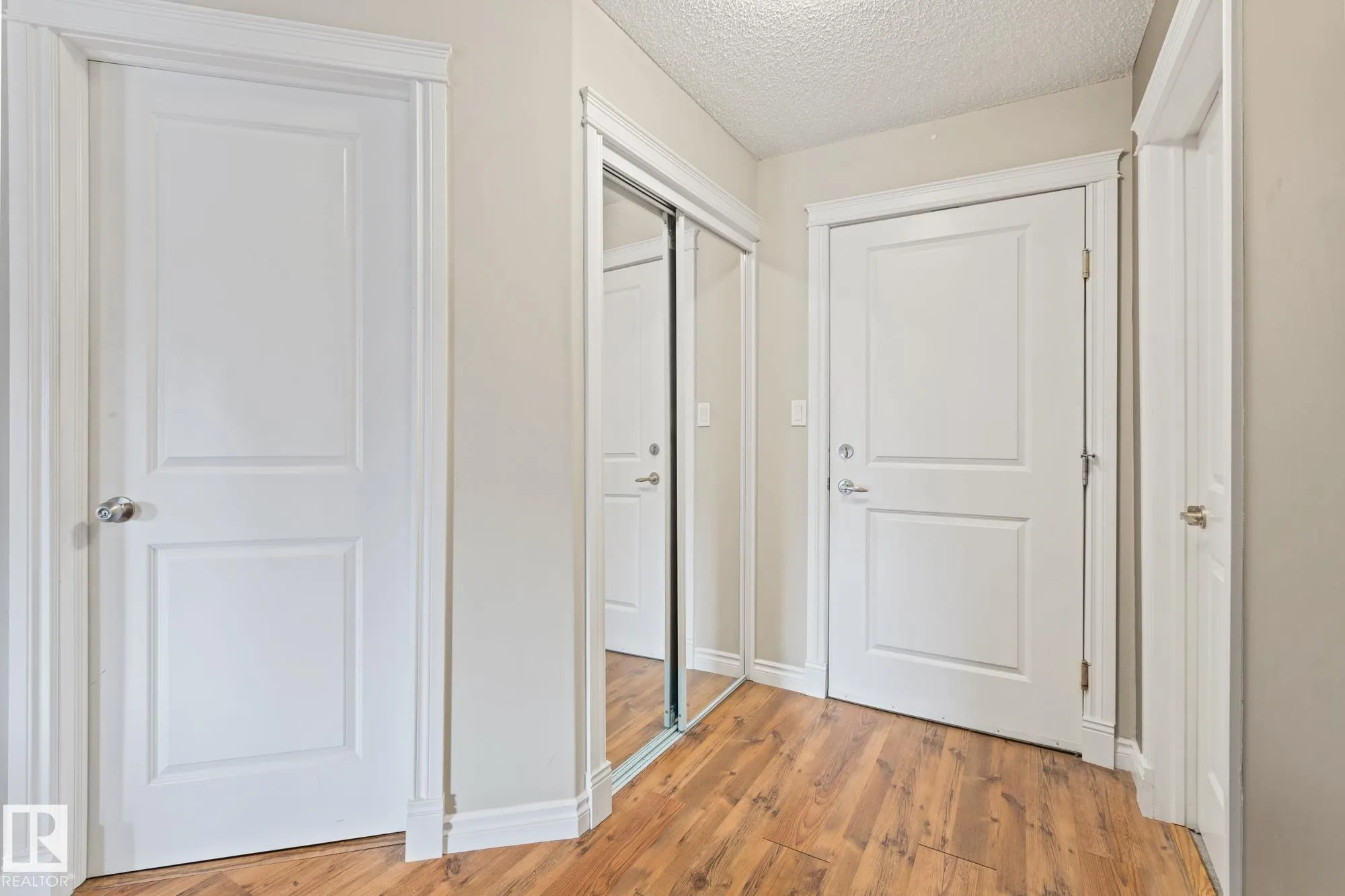 6 Spruce Ridge Drive