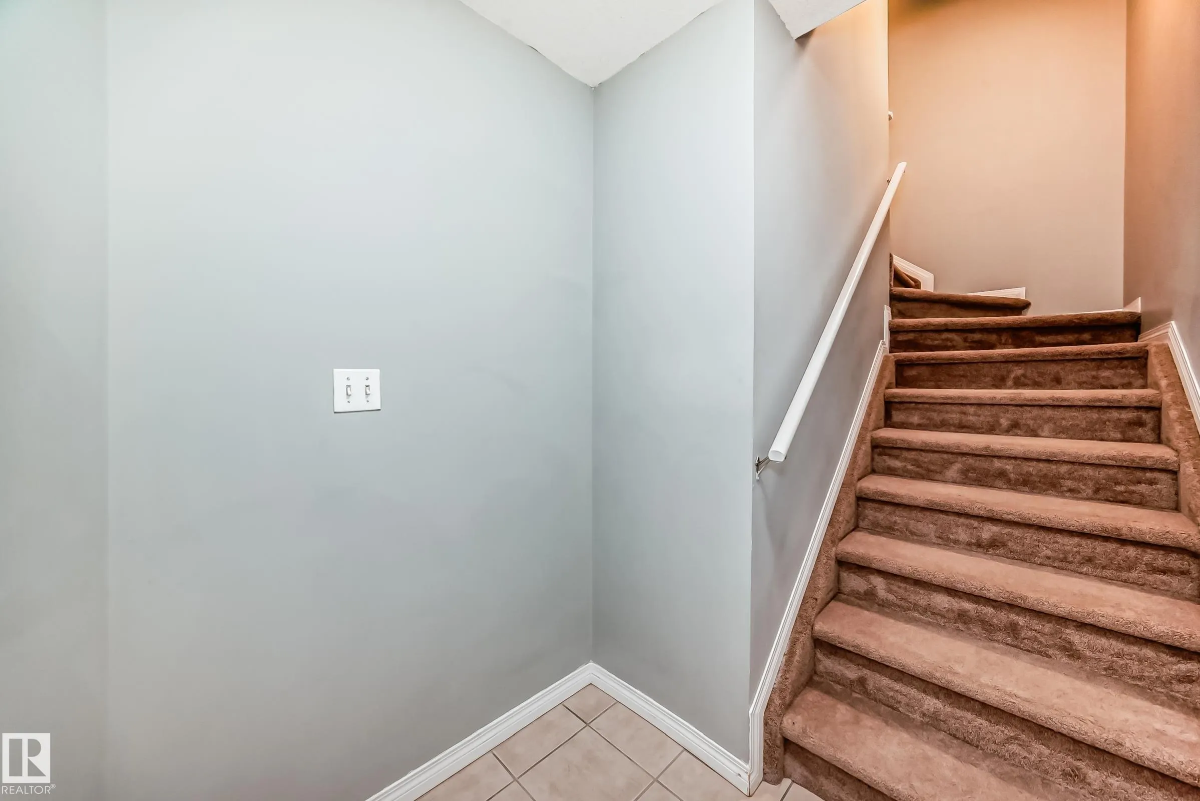 2505 42 Street