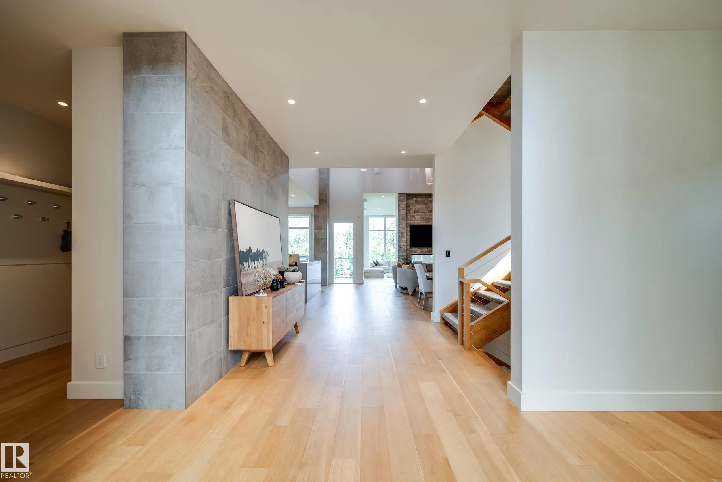 705 HOWATT Drive