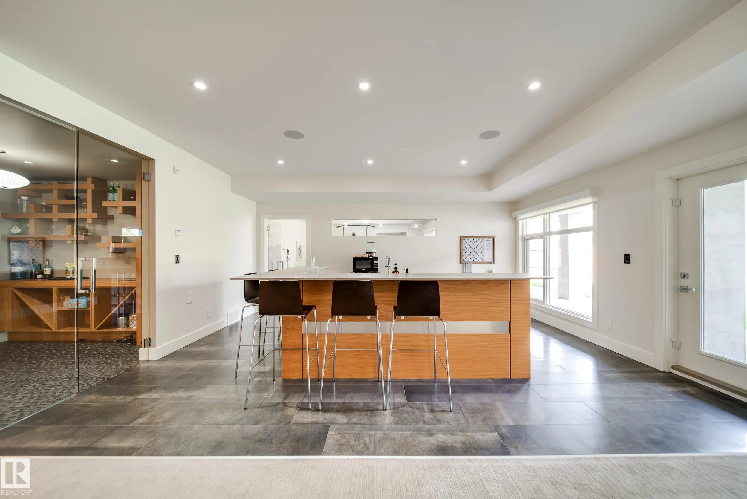 705 HOWATT Drive