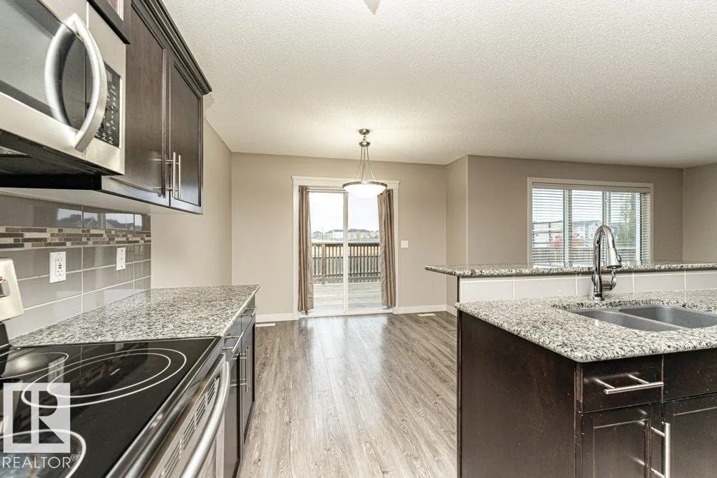 70 SANTANA Crescent