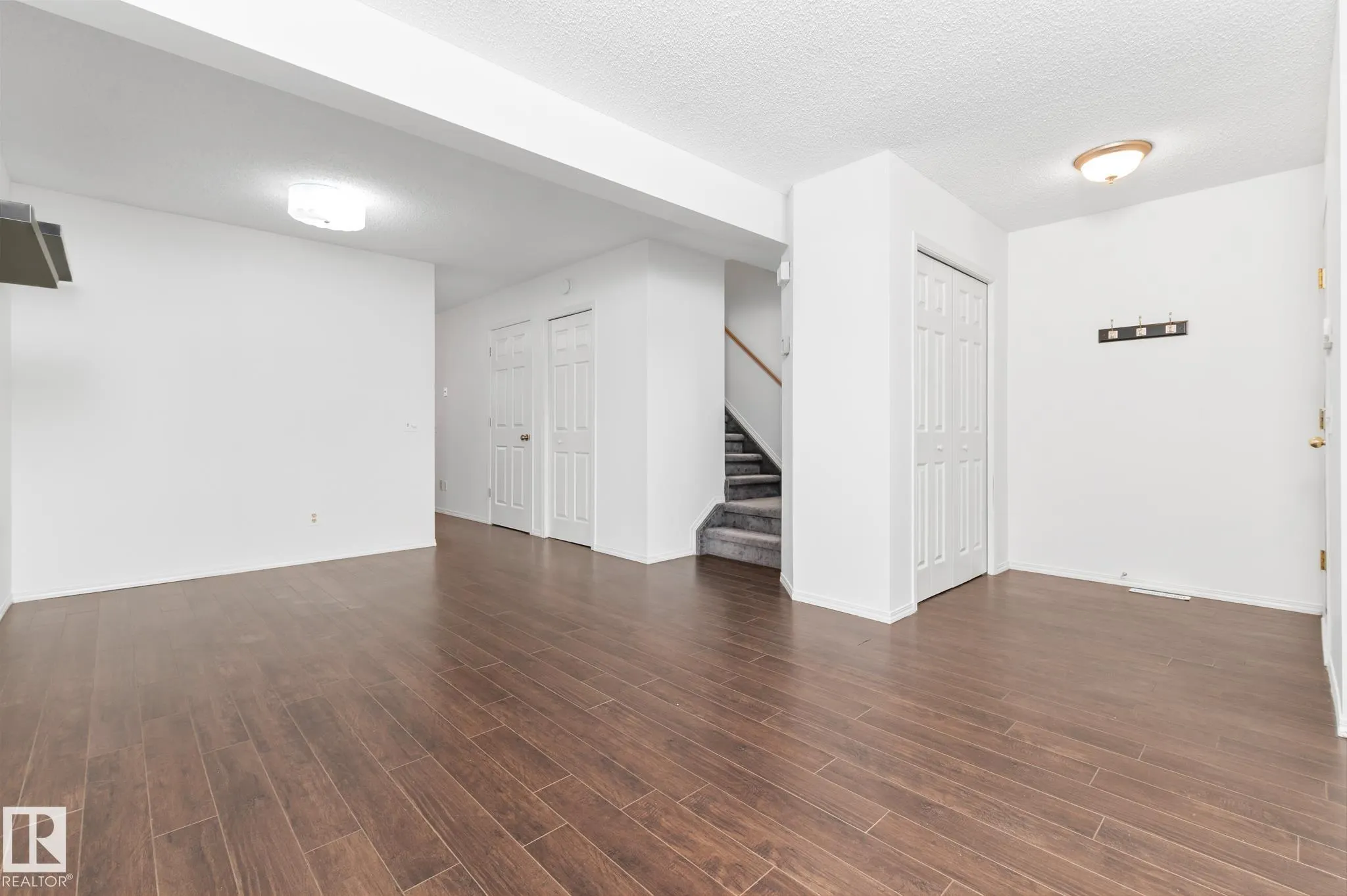 1 ABERDEEN Way
