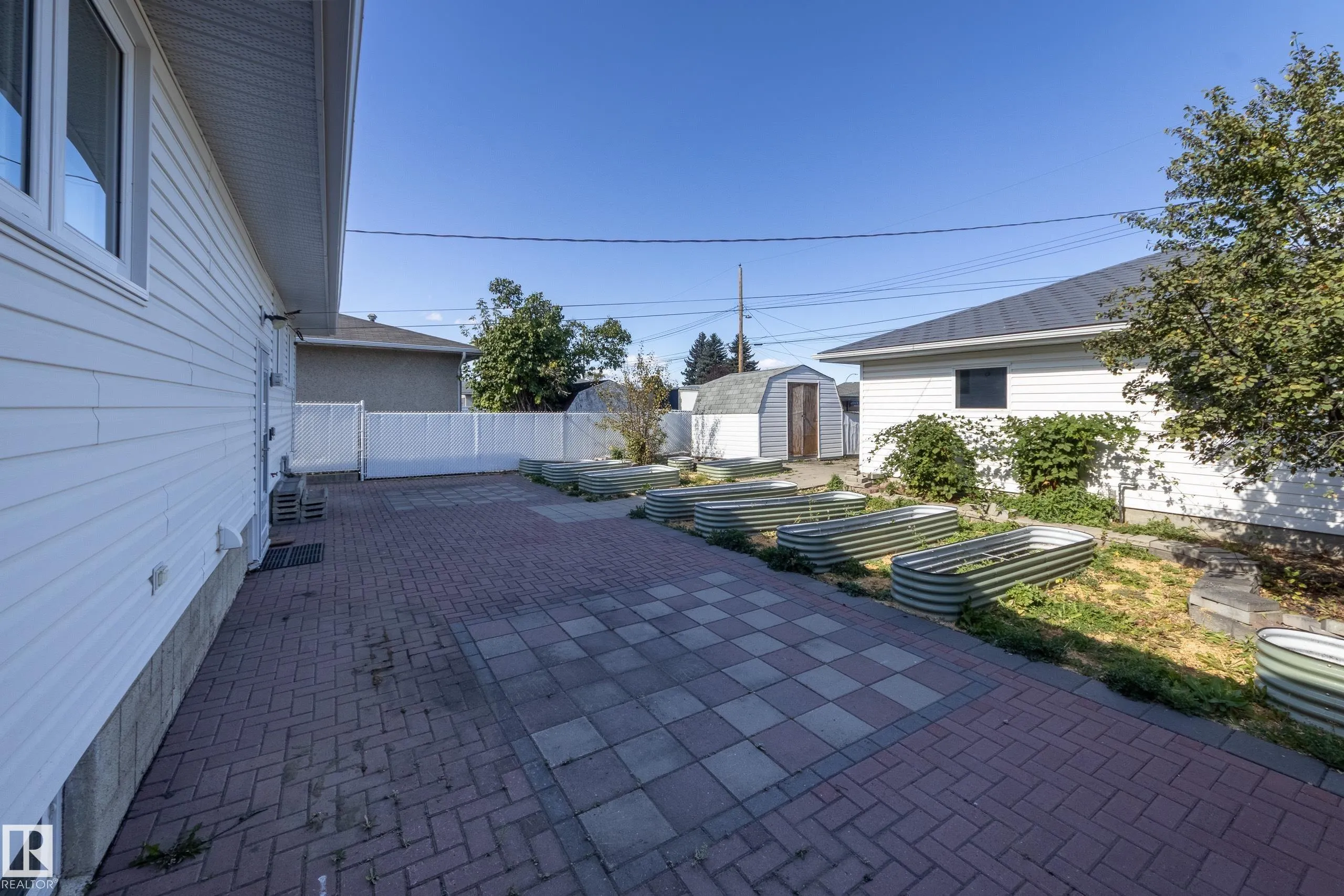 6108 84 Avenue