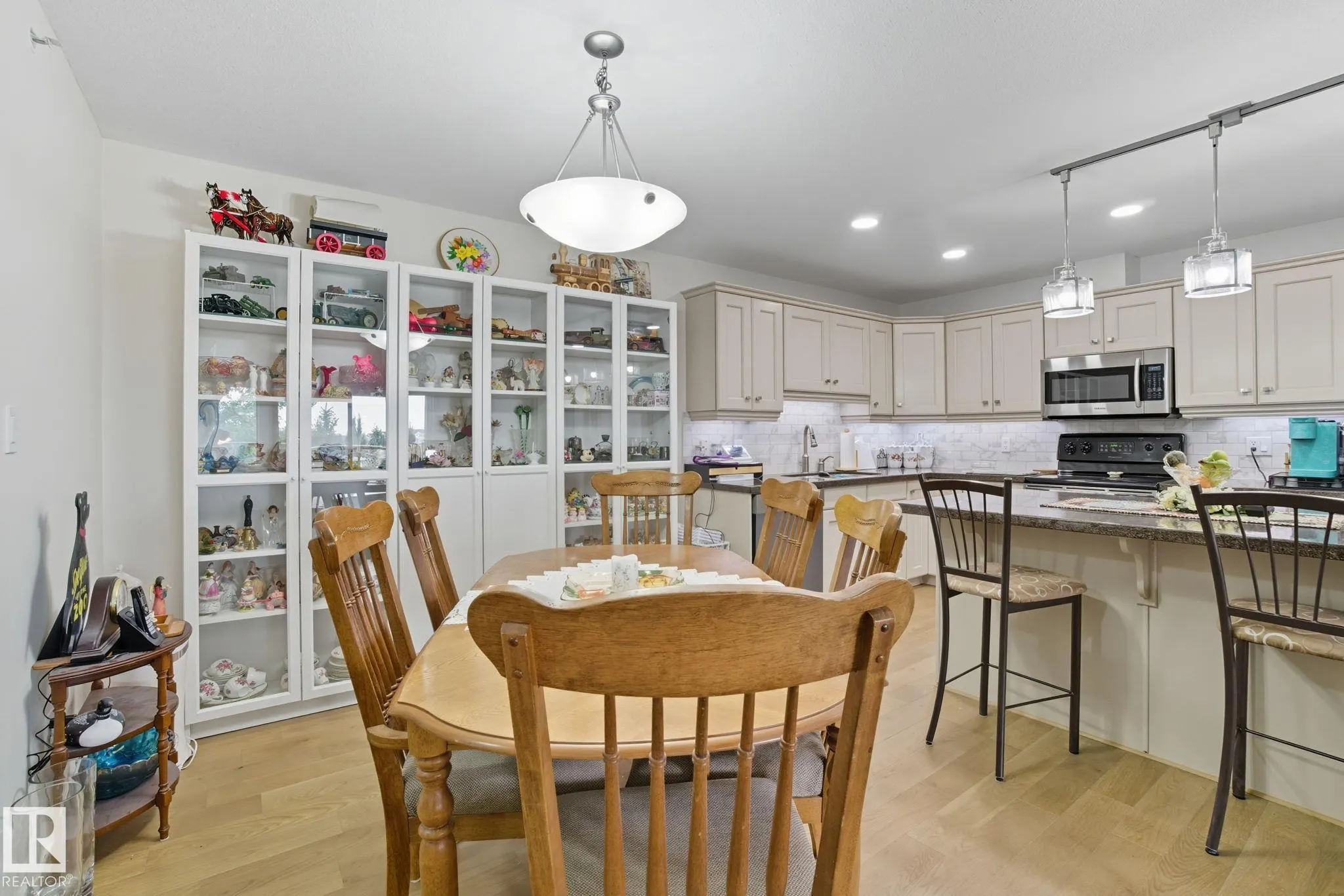 278 SUDER GREENS Drive