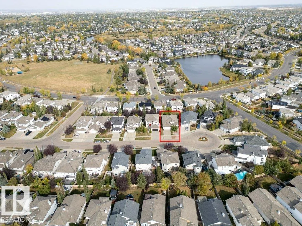 429 NORWAY CRESCENT