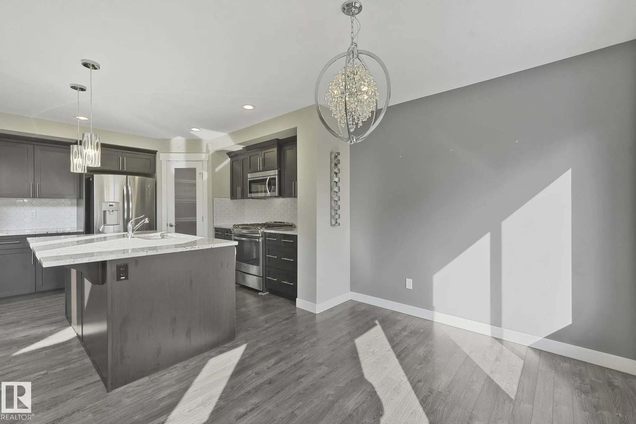 2375 WARE Crescent