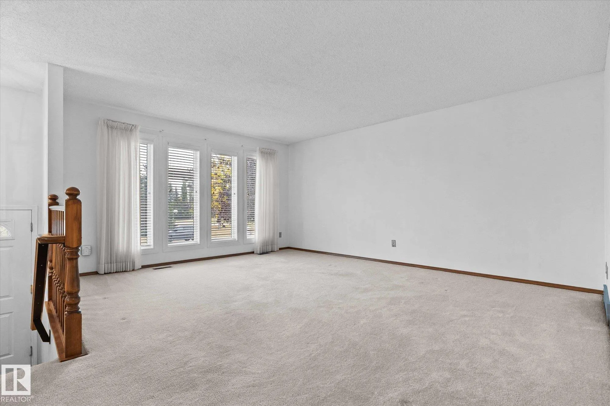 48 MCKEAN Way