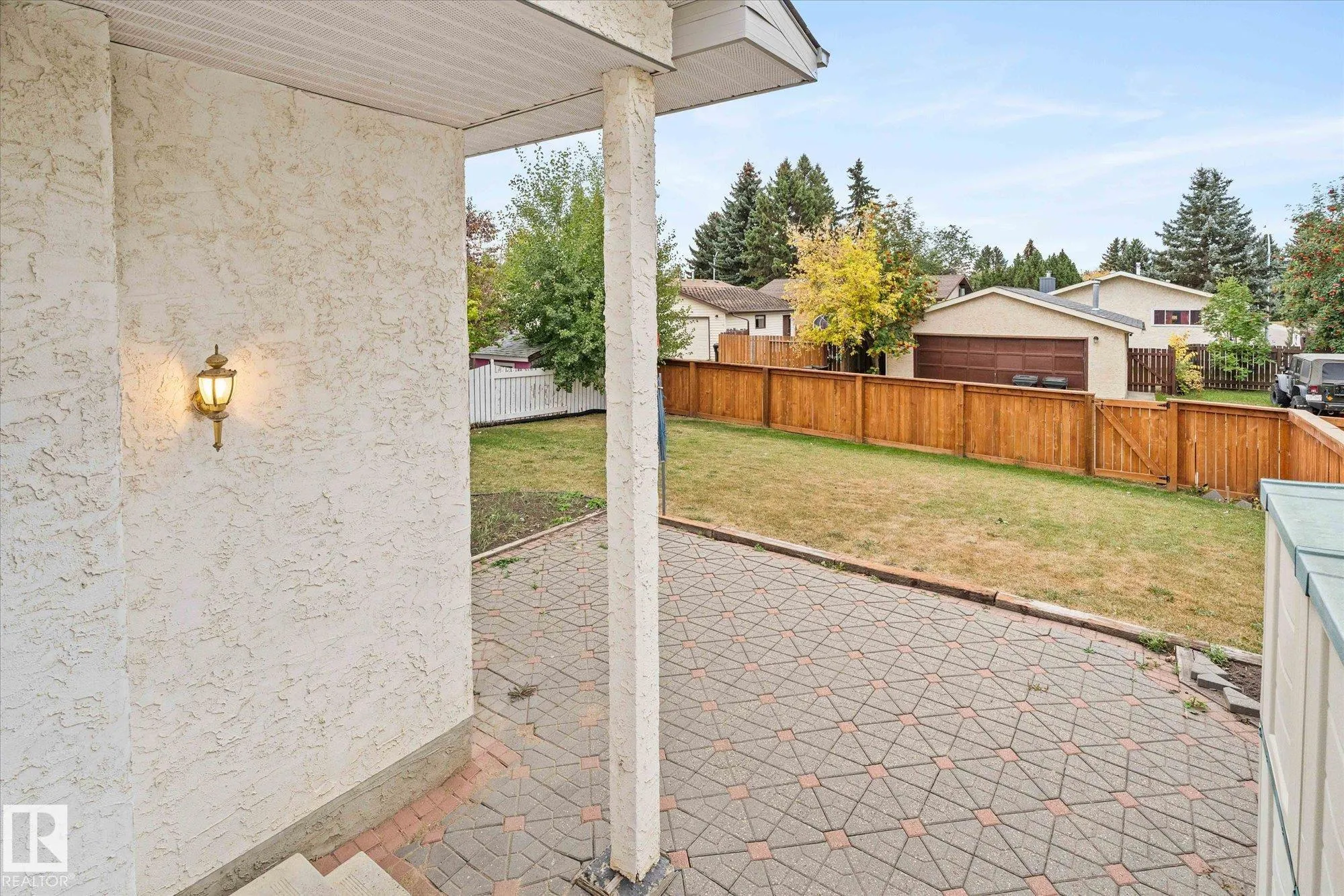 48 MCKEAN Way