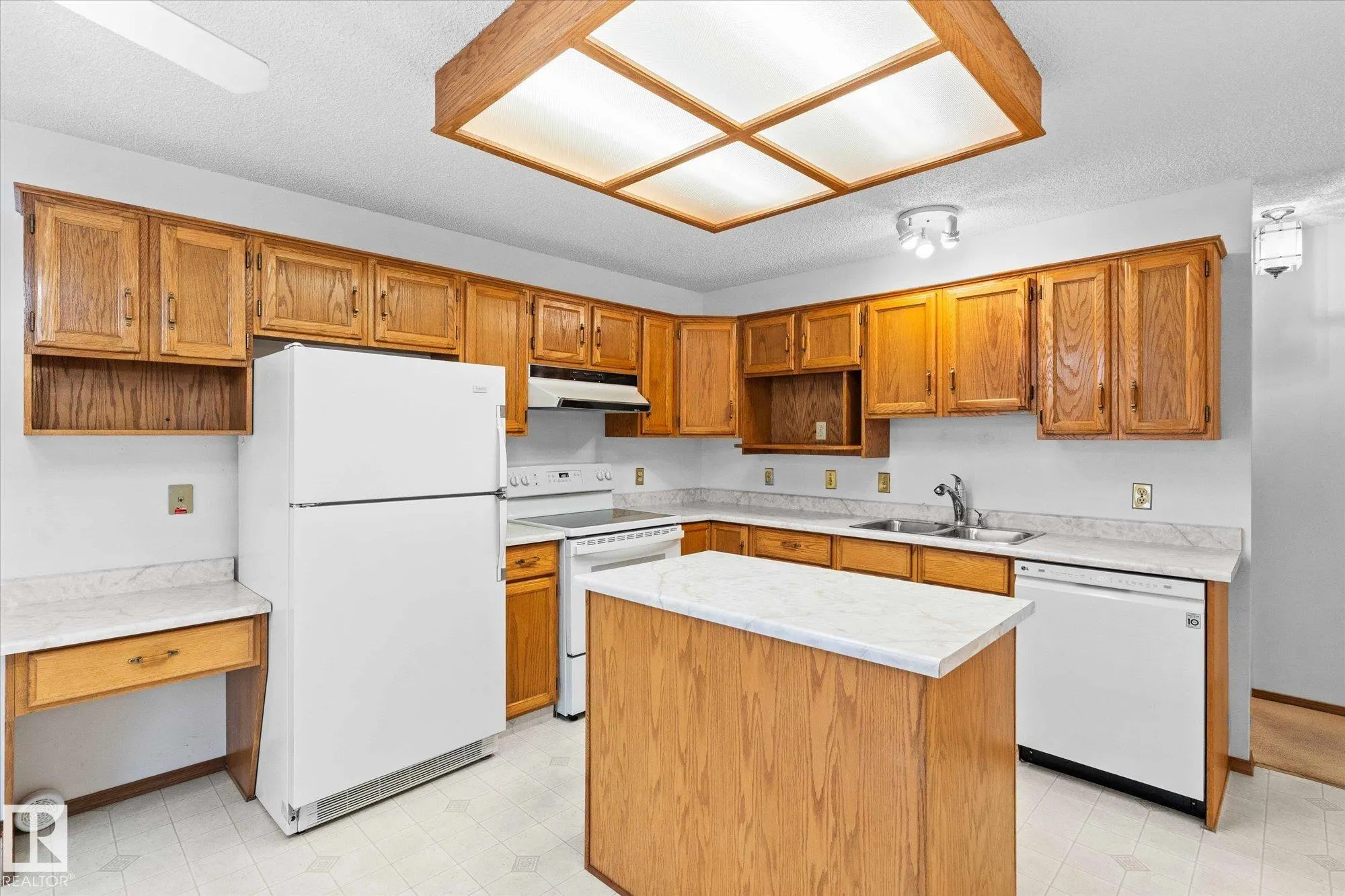 48 MCKEAN Way