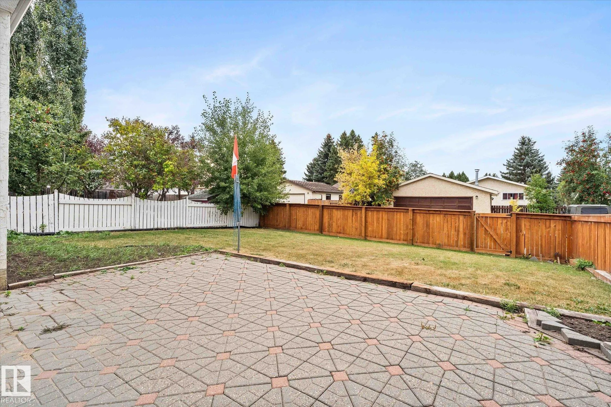 48 MCKEAN Way