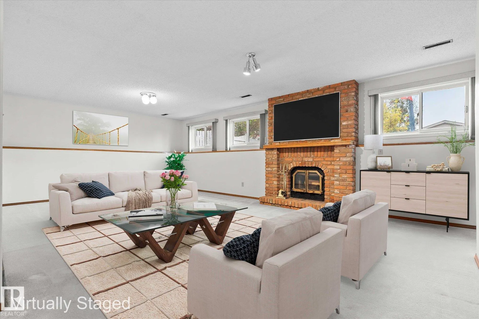 48 MCKEAN Way