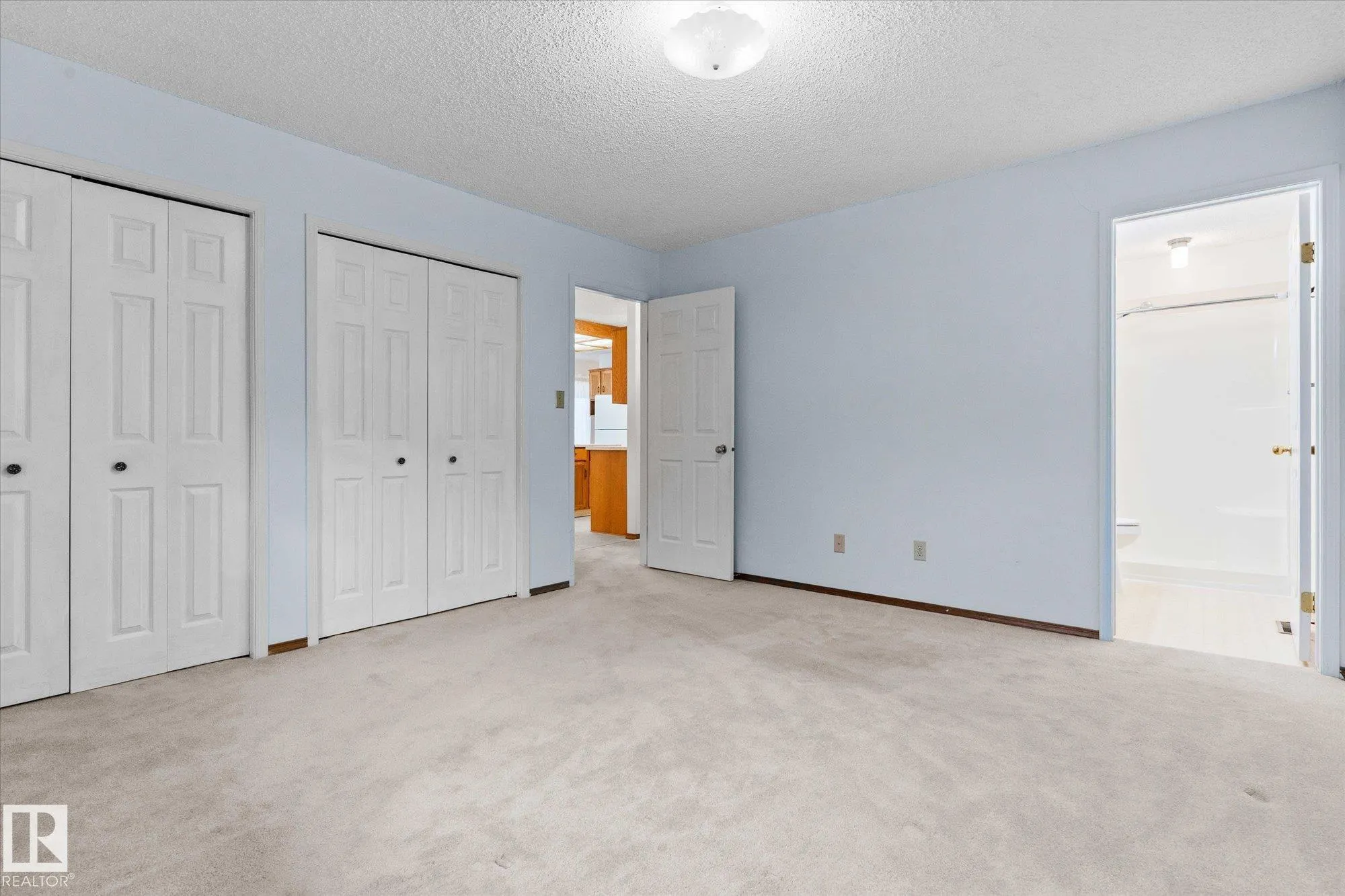48 MCKEAN Way