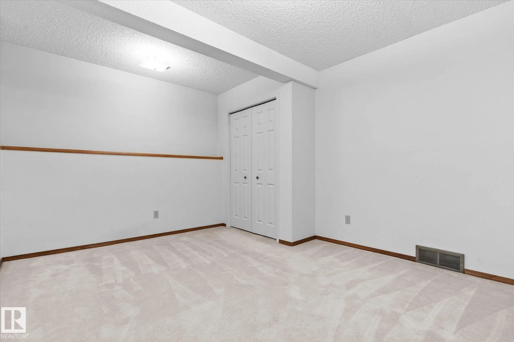 48 MCKEAN Way