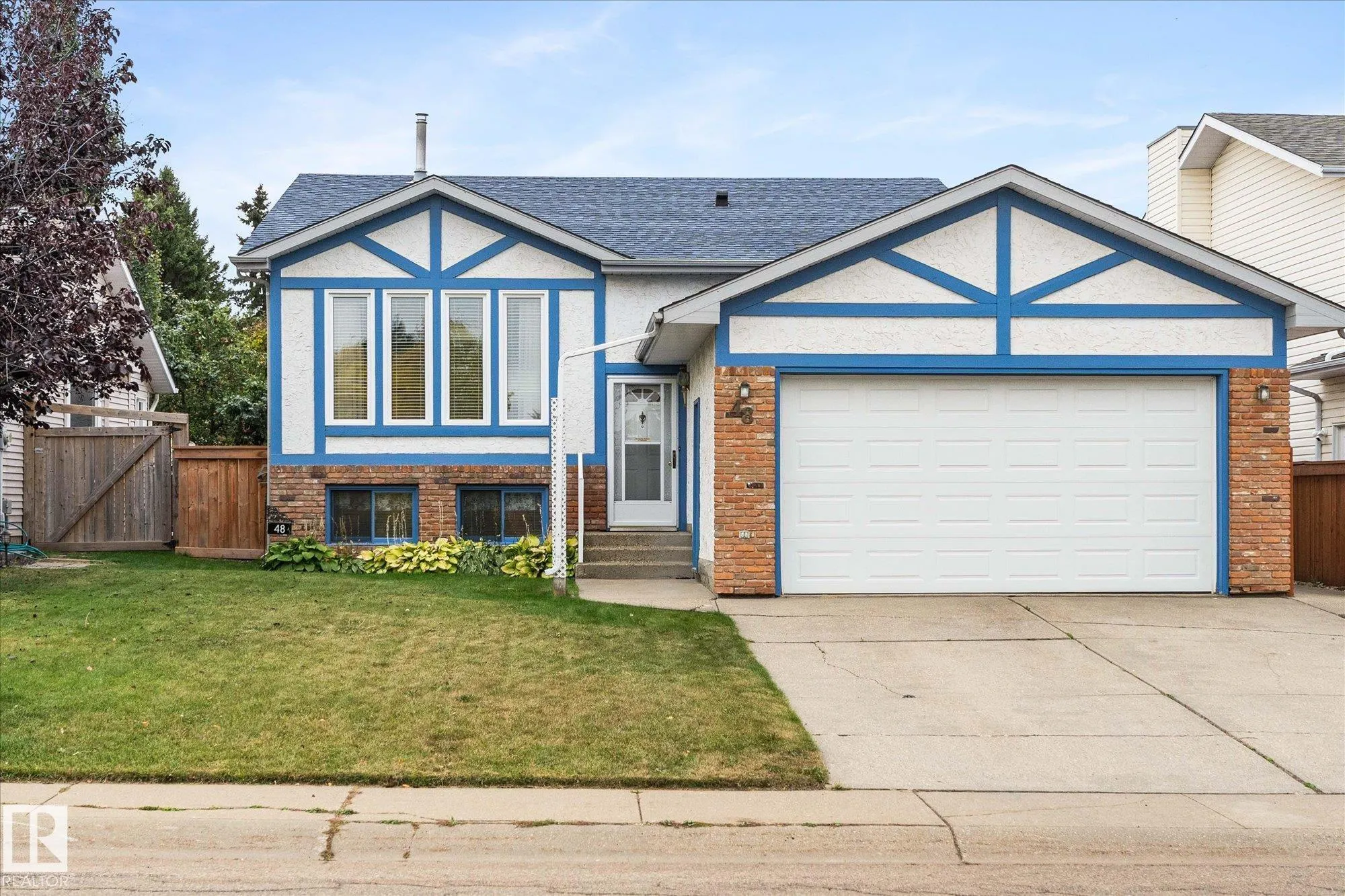 48 MCKEAN Way