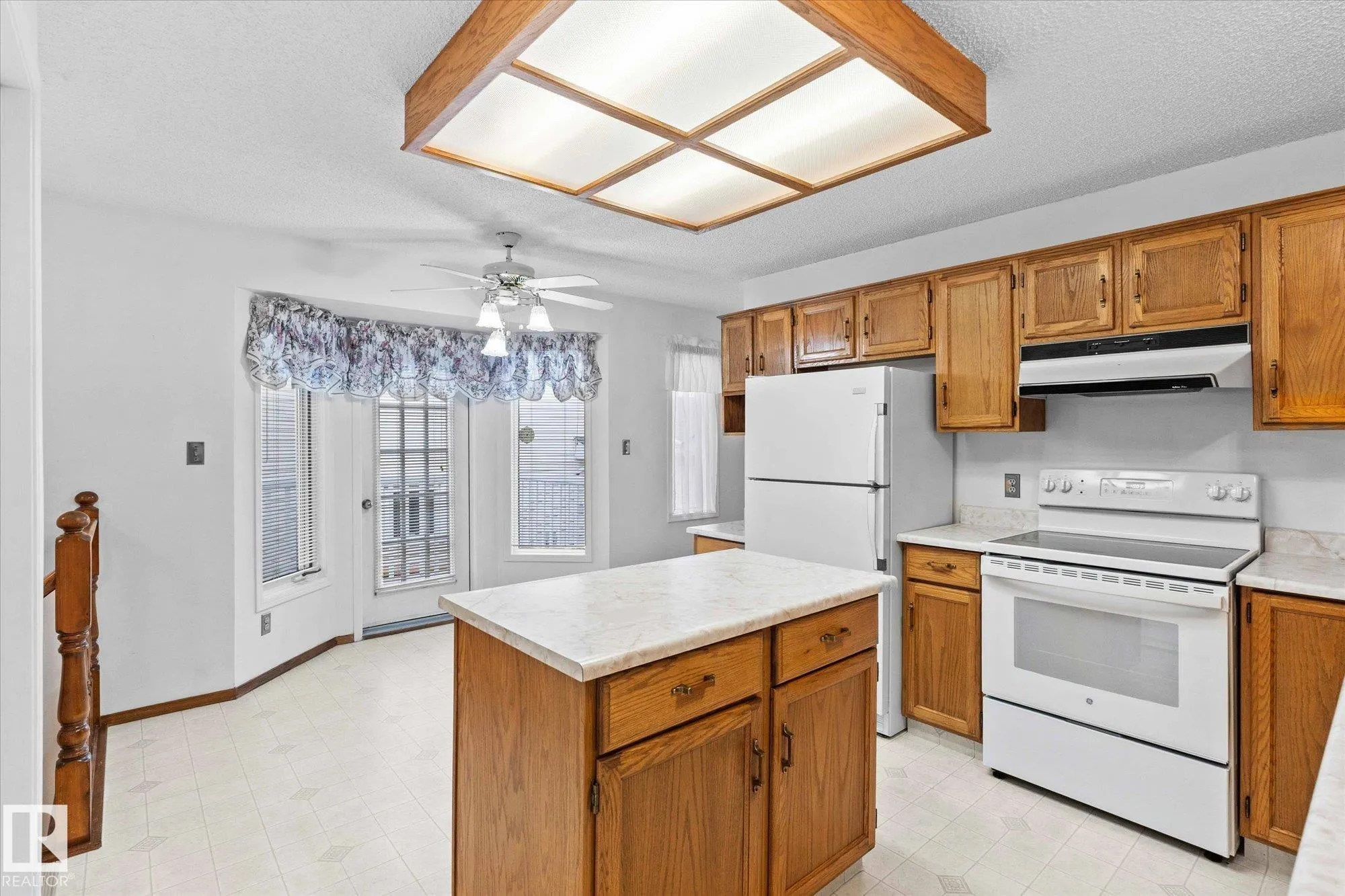 48 MCKEAN Way