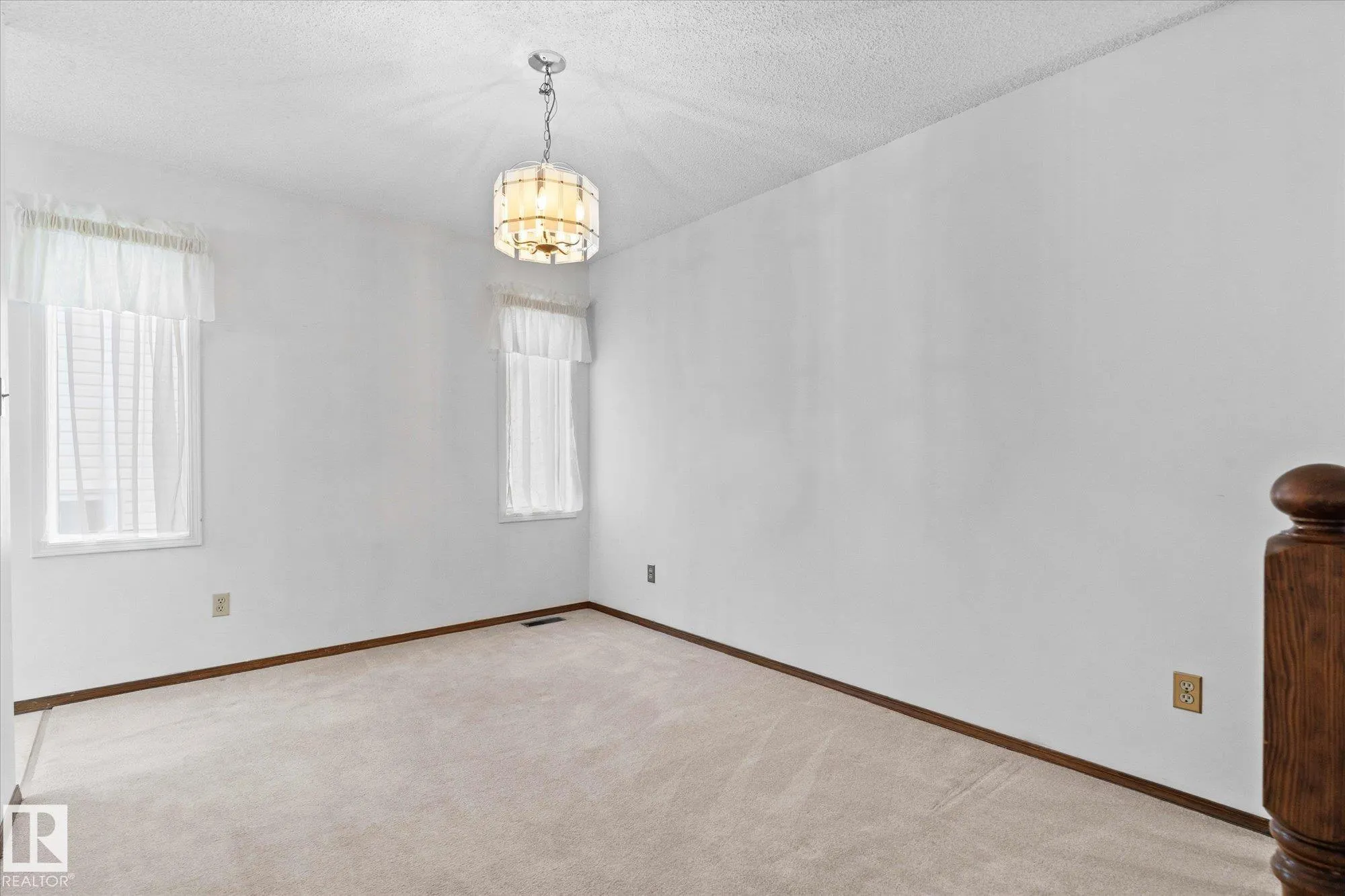 48 MCKEAN Way