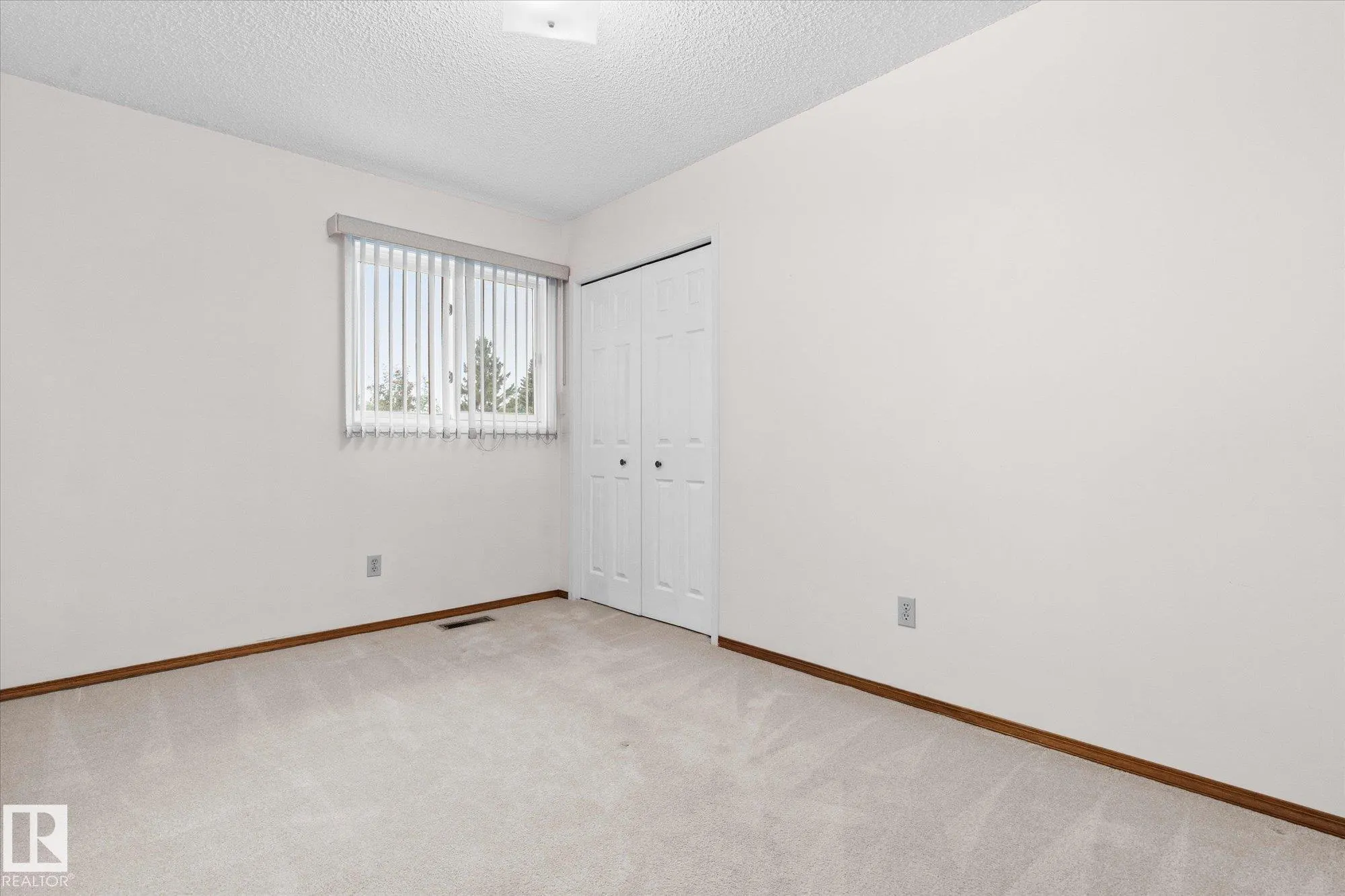 48 MCKEAN Way
