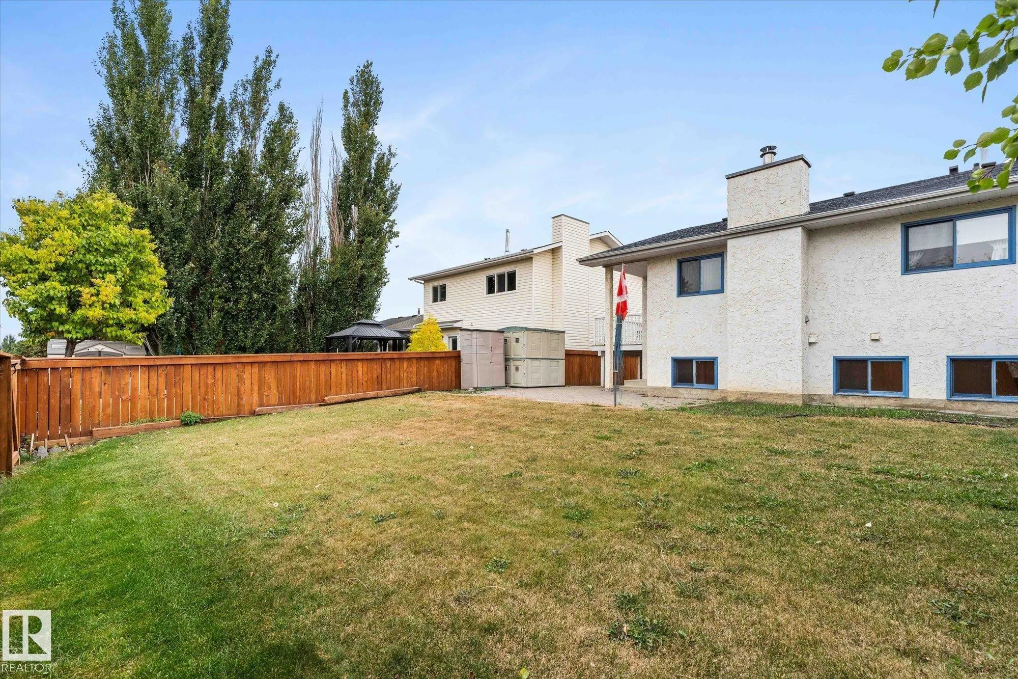48 MCKEAN Way