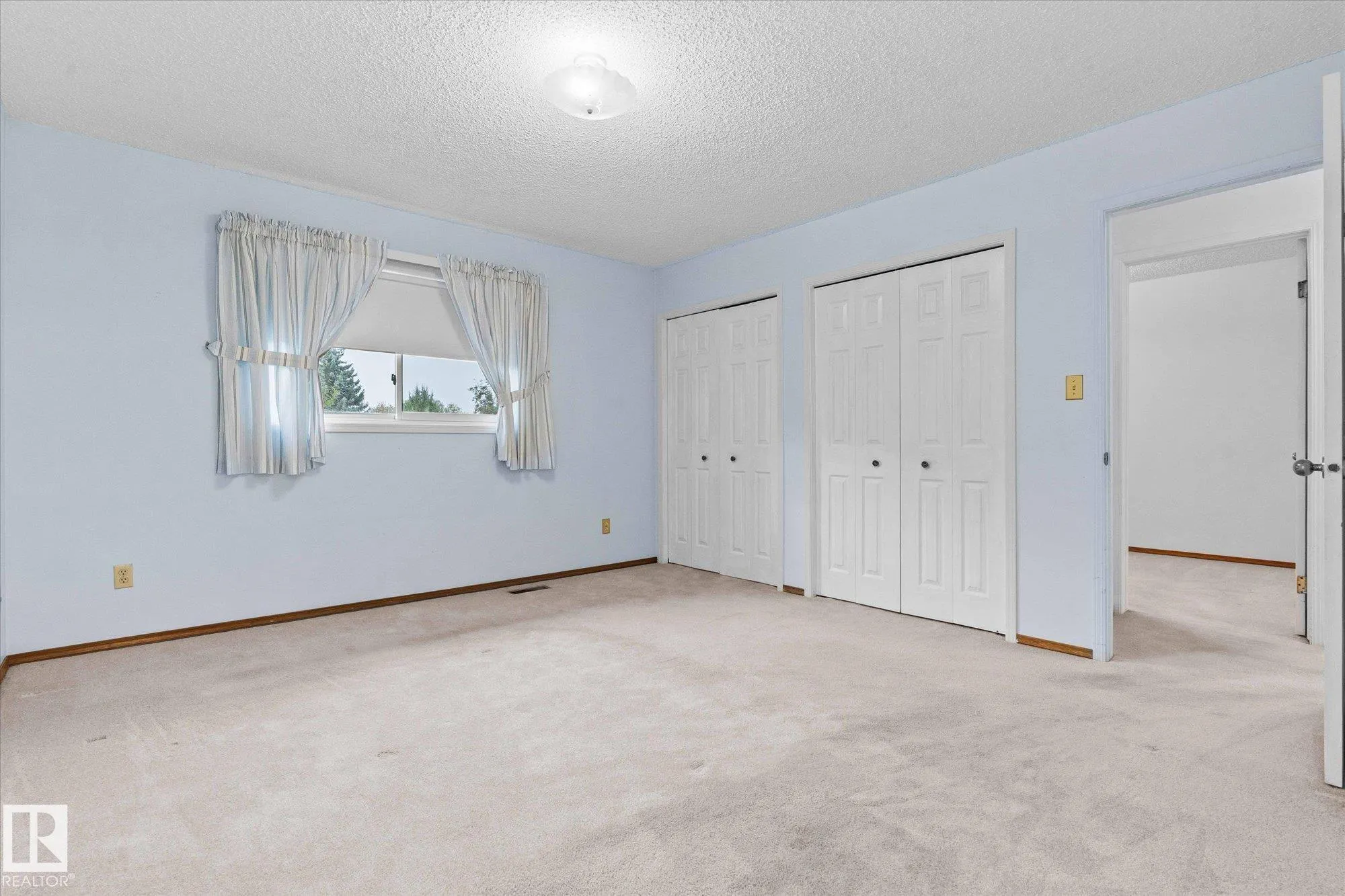 48 MCKEAN Way