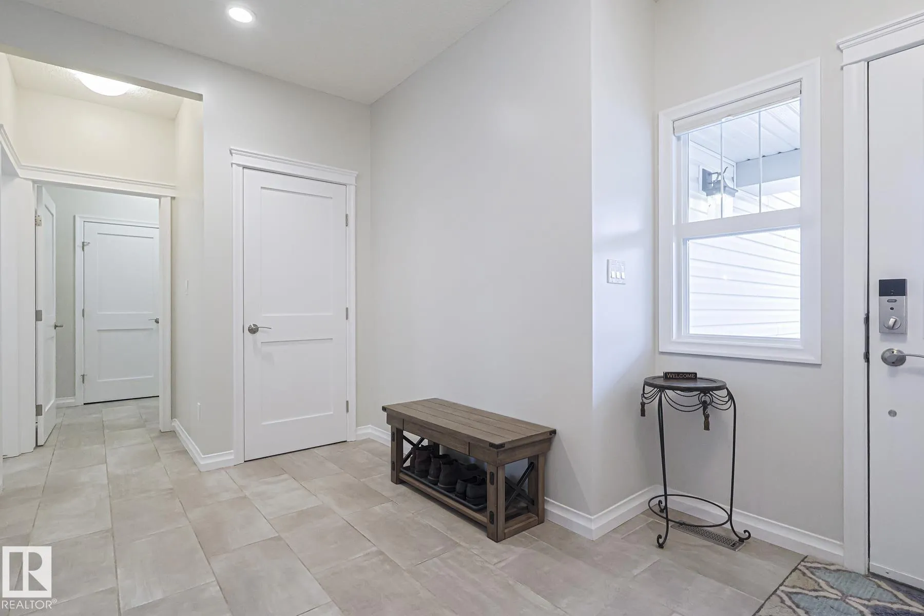128 SANDALWOOD Crescent