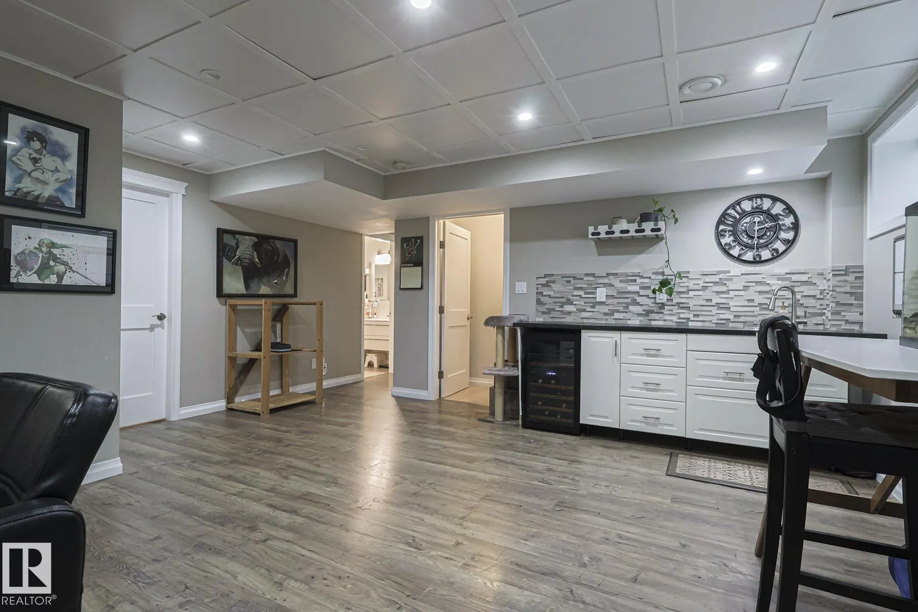 128 SANDALWOOD Crescent