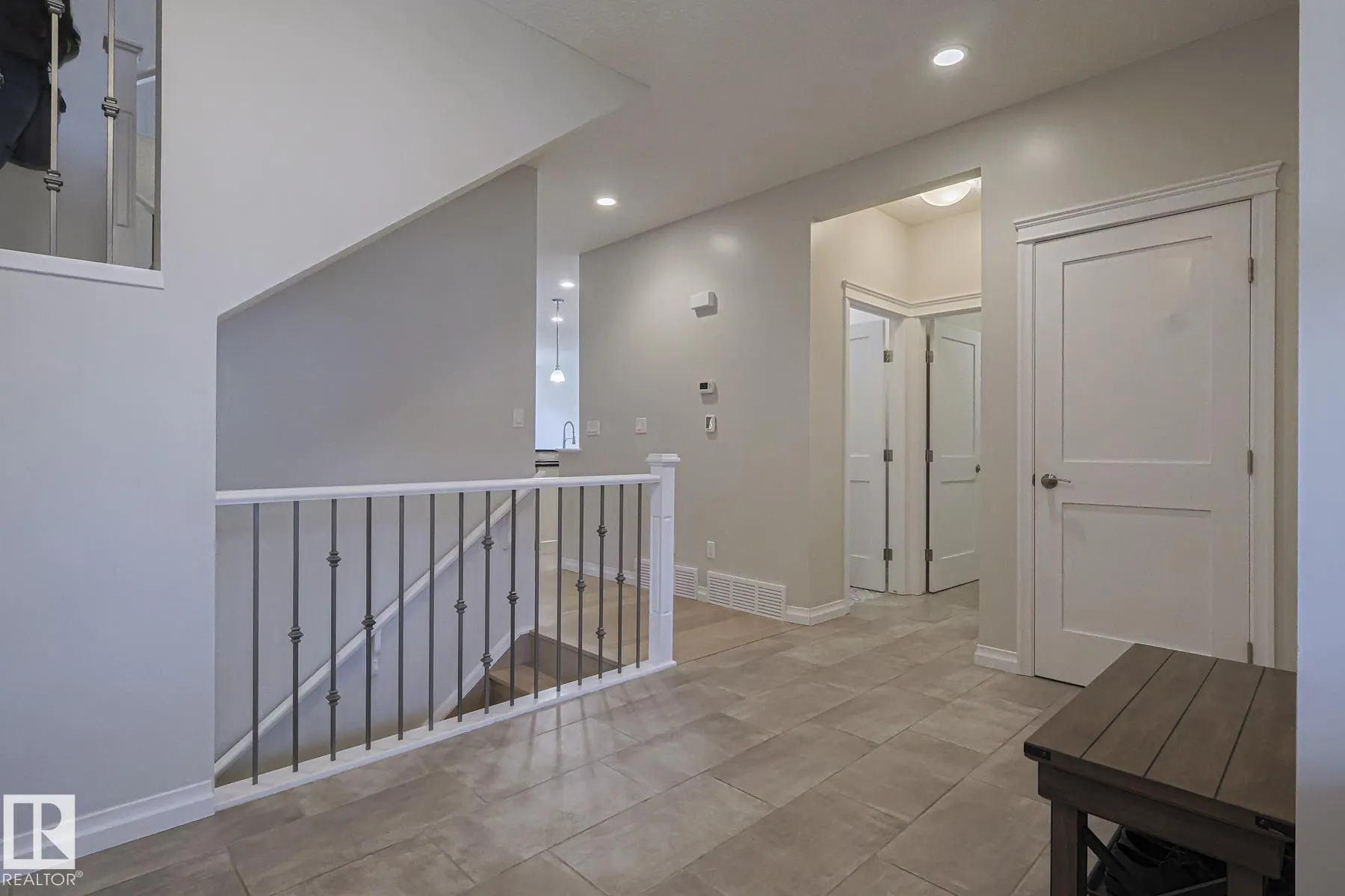 128 SANDALWOOD Crescent