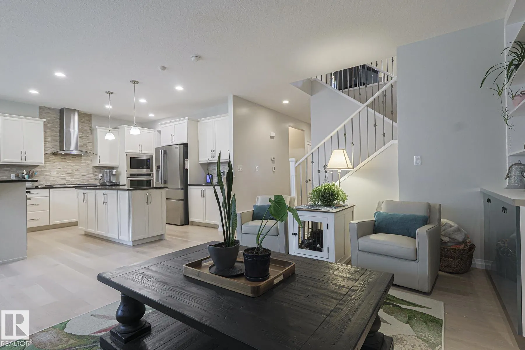 128 SANDALWOOD Crescent