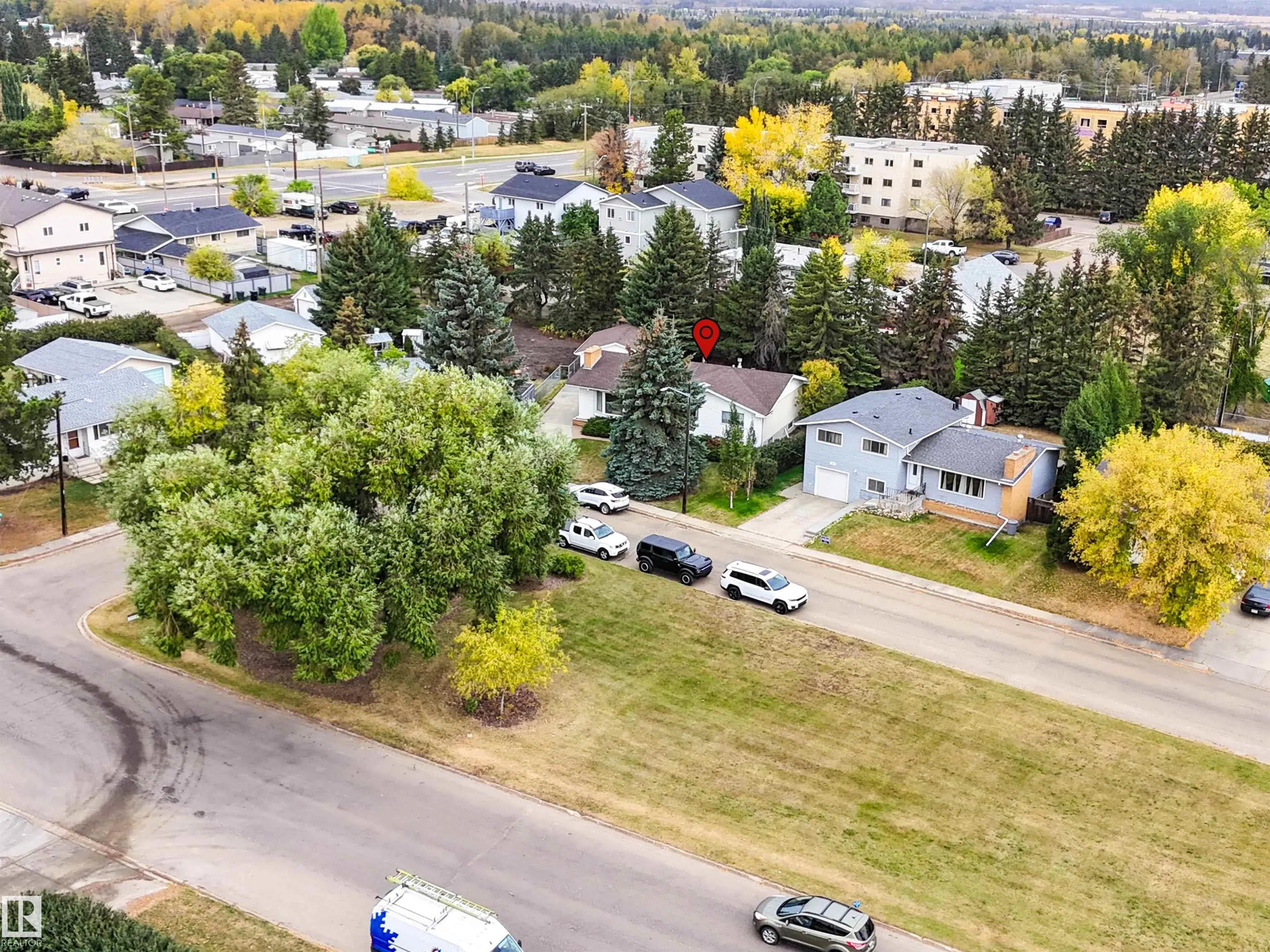 107 ANDREWS Crescent