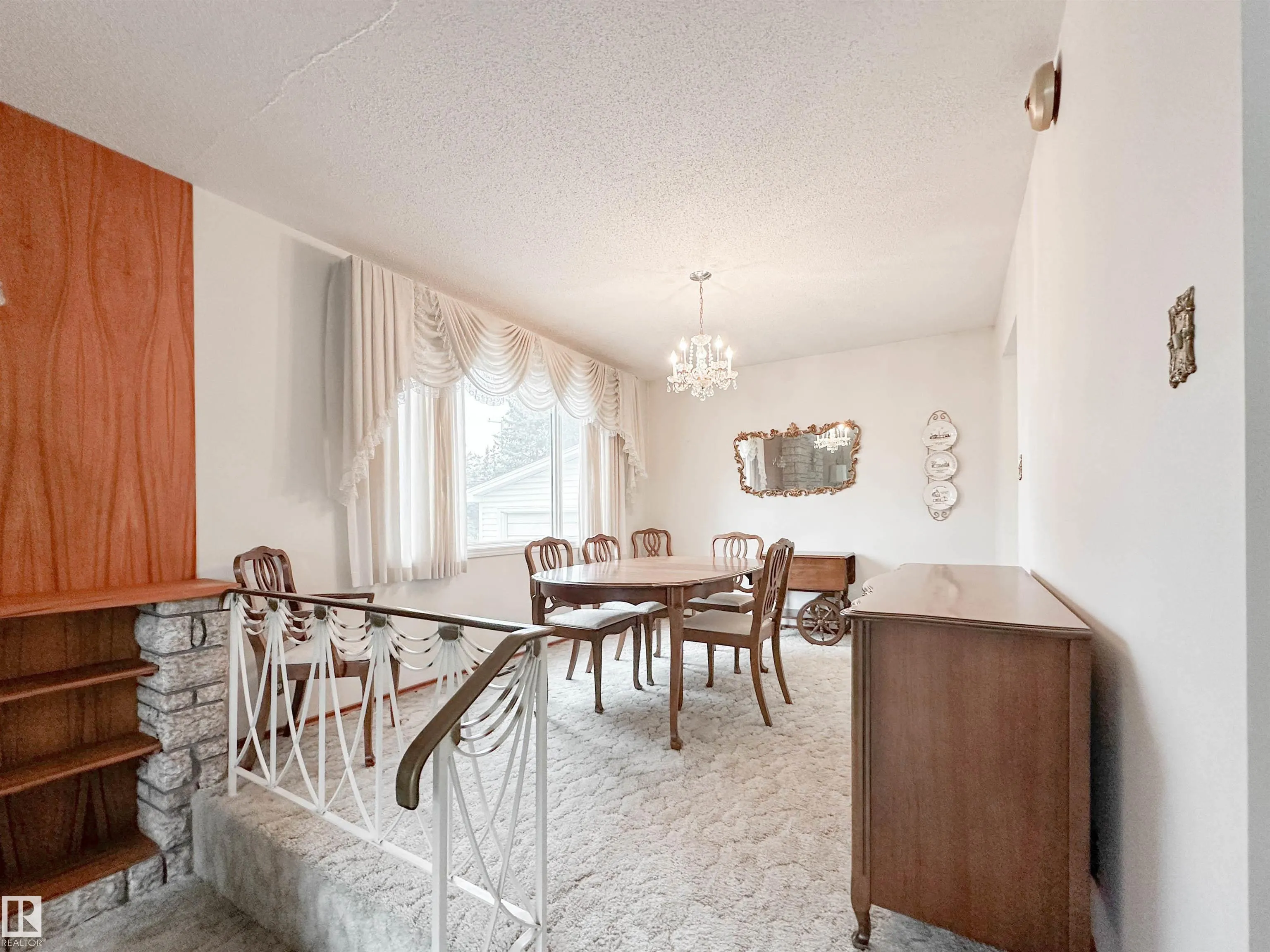 107 ANDREWS Crescent