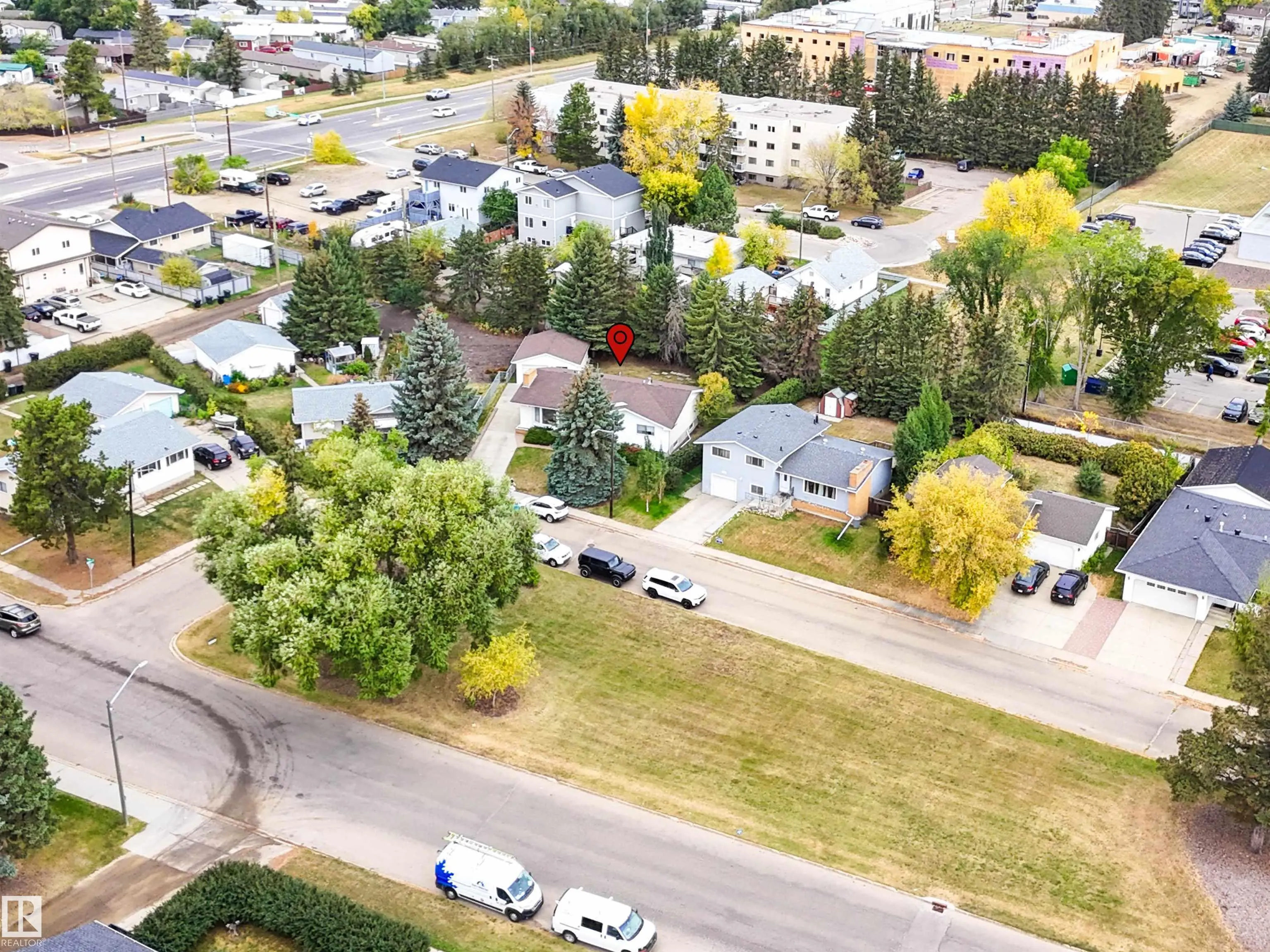 107 ANDREWS Crescent