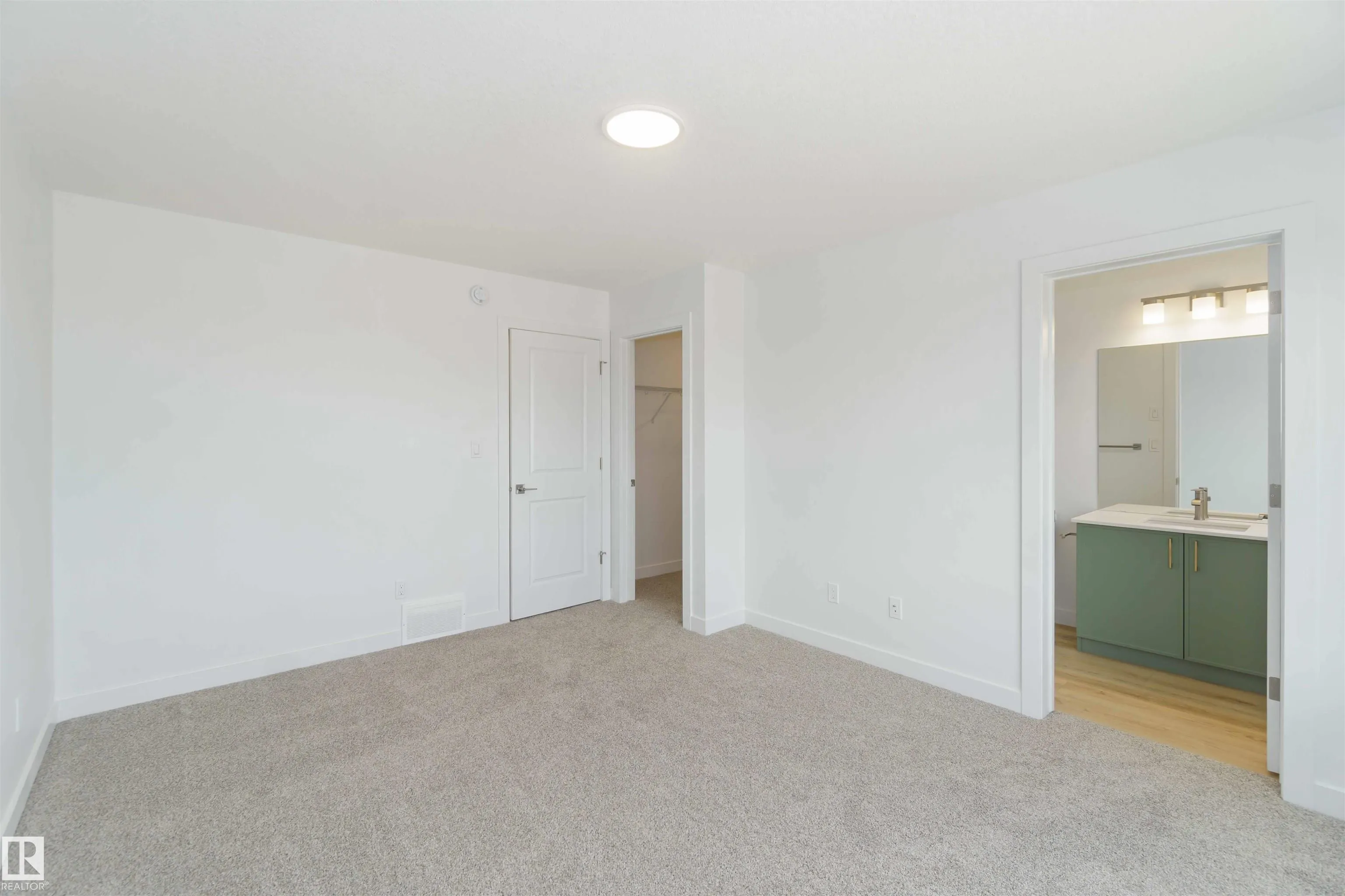 1011 ASTER Boulevard