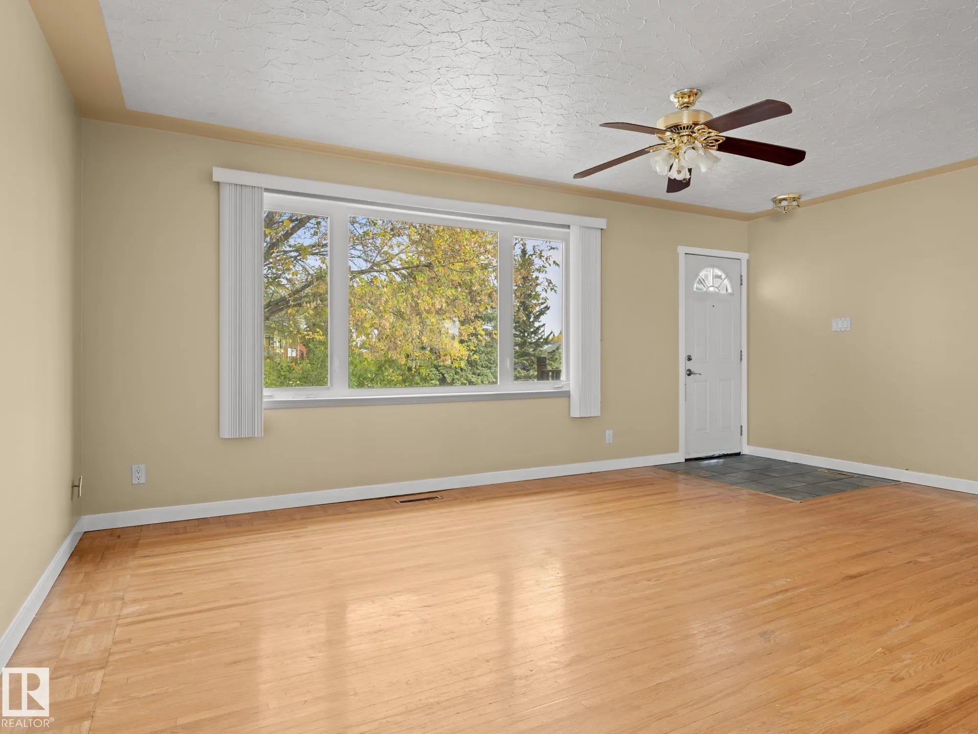 13207 133 Avenue
