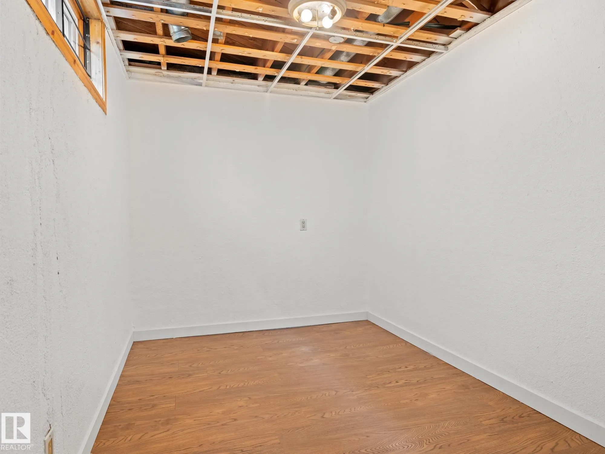 13207 133 Avenue