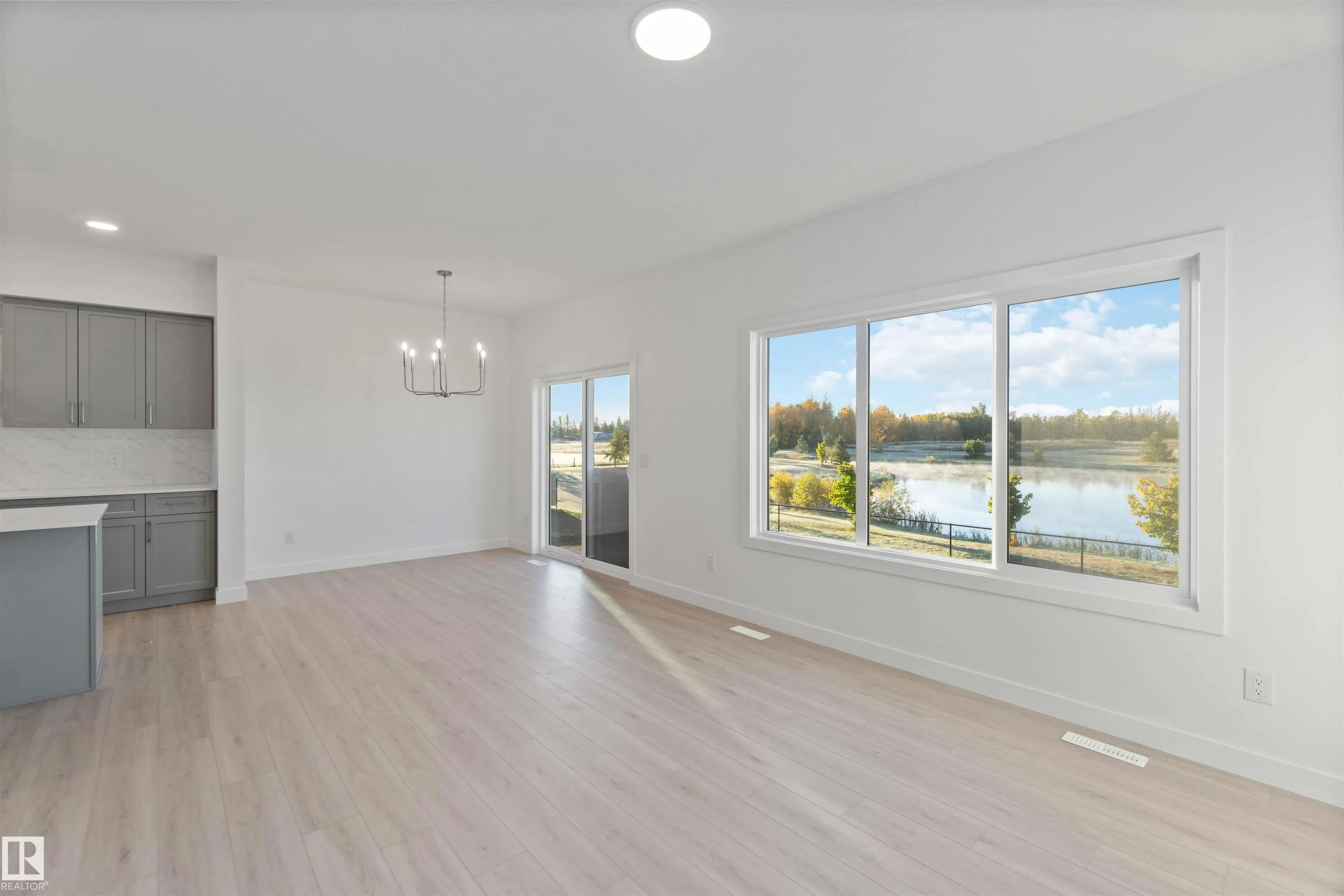 1143 South Creek Wynd