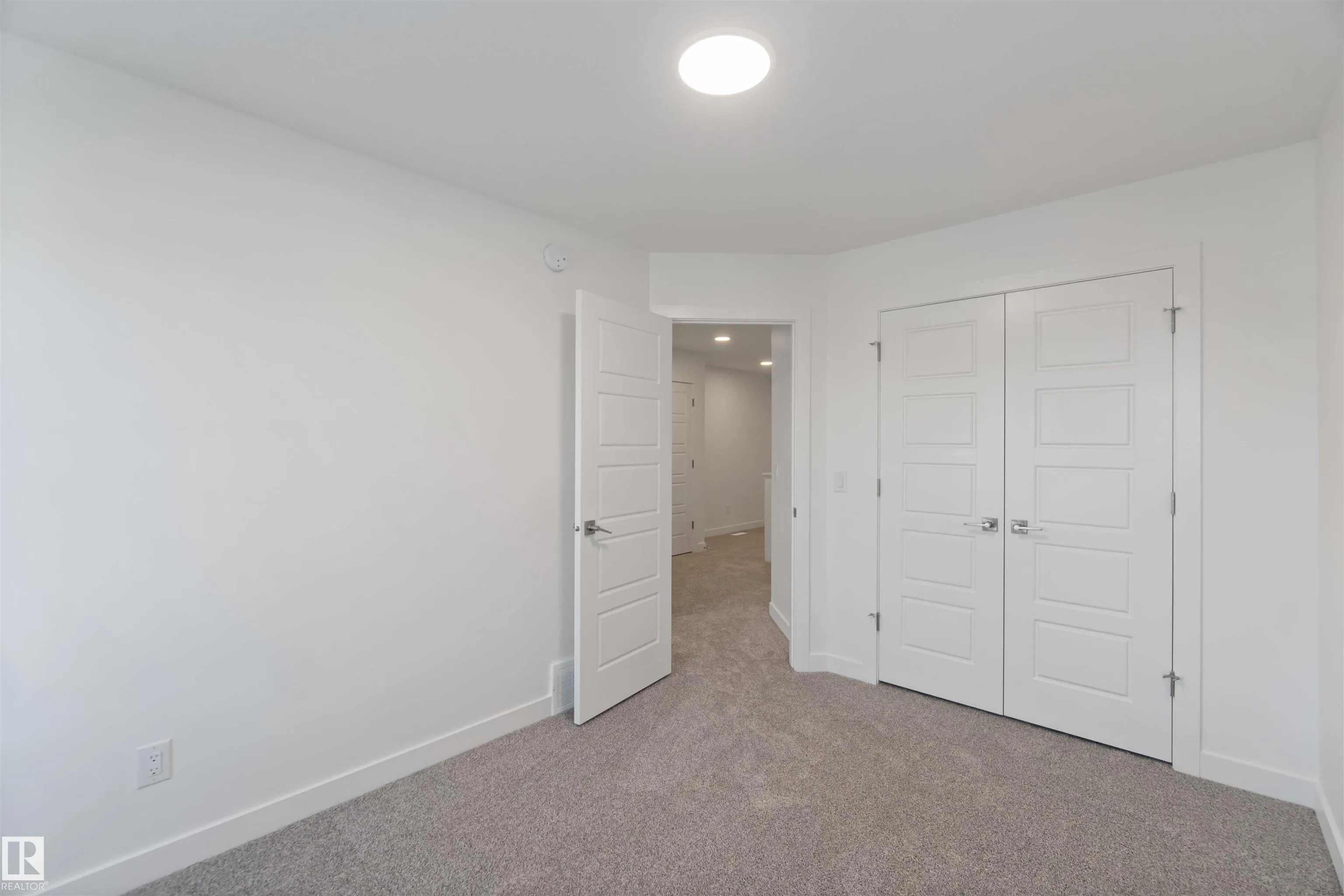 1143 South Creek Wynd