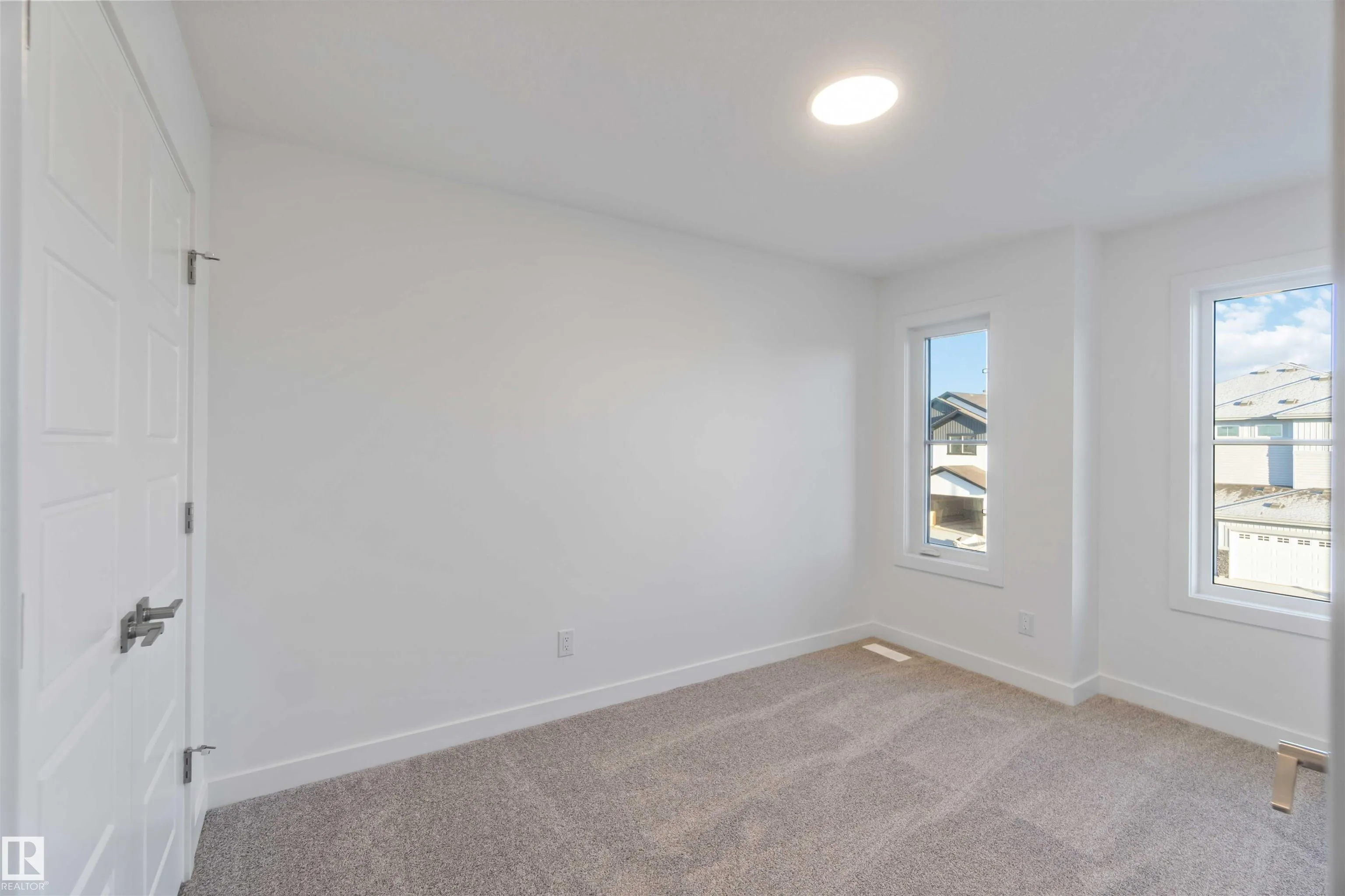 1143 South Creek Wynd